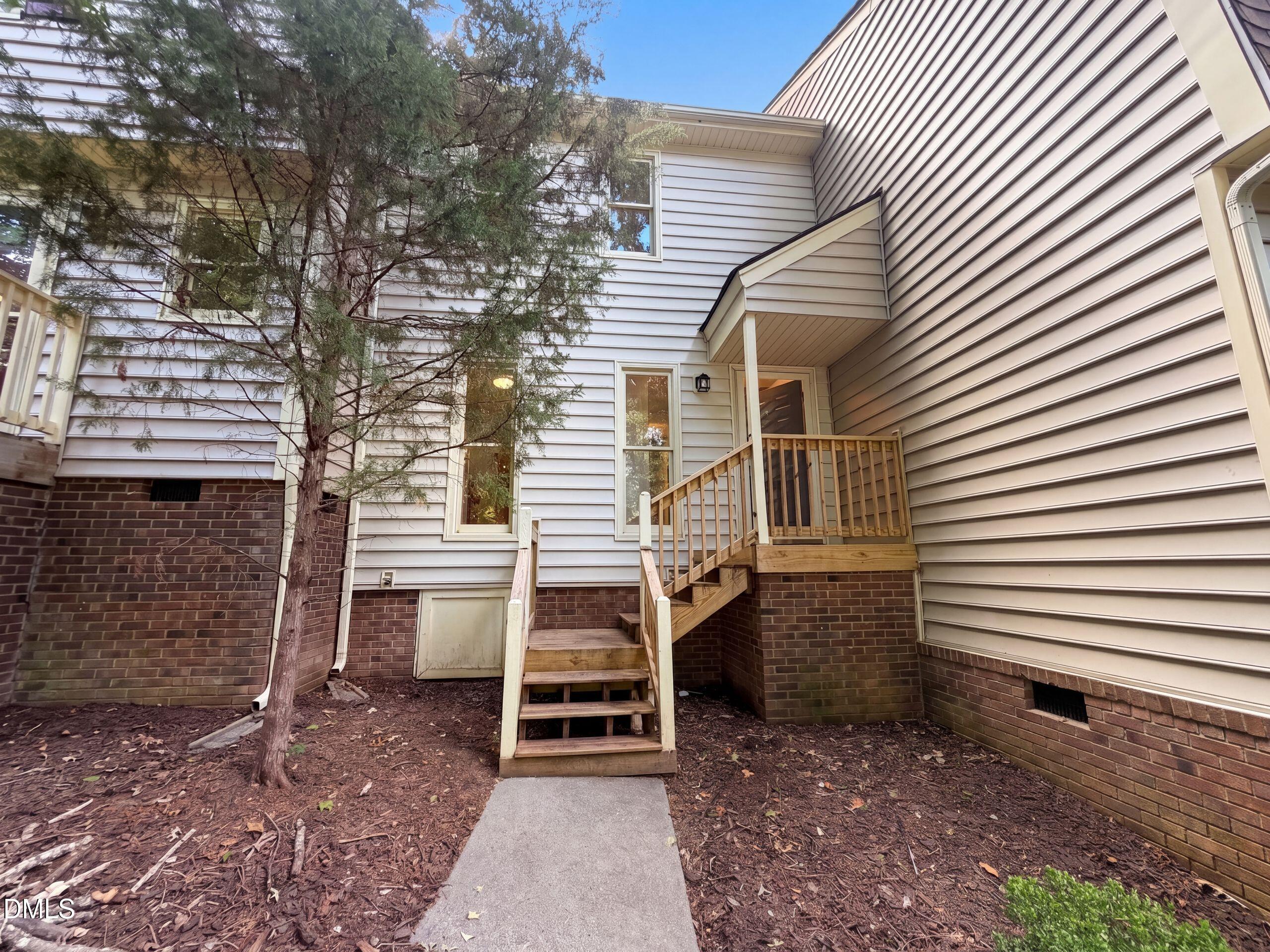 6420 English Oaks Drive Property Photo 1