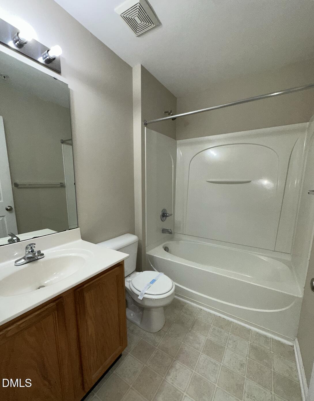 2210 Valley Edge 105 Property Photo 8
