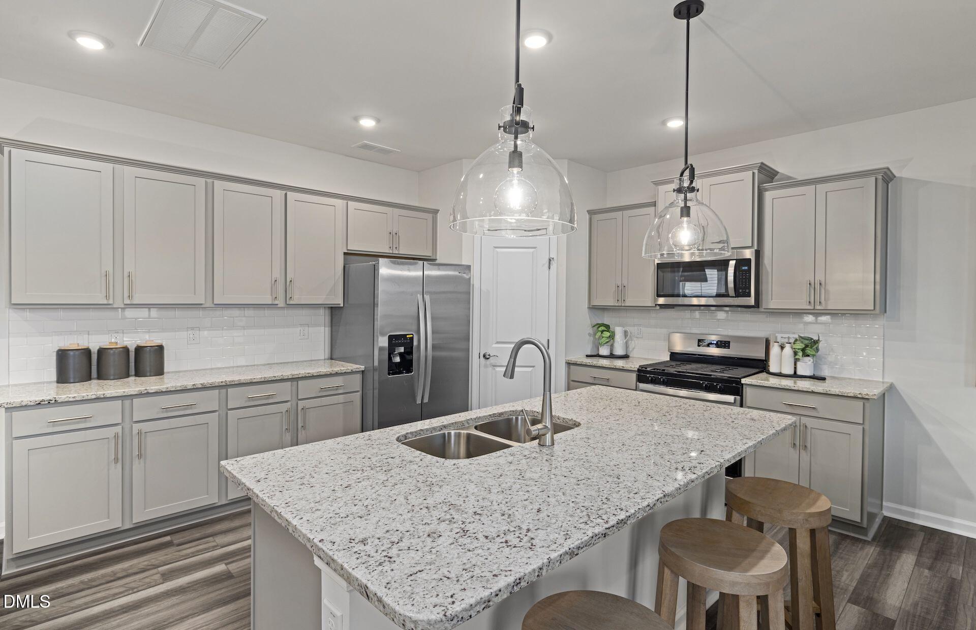 1103 Photosphere Court Property Photo 4
