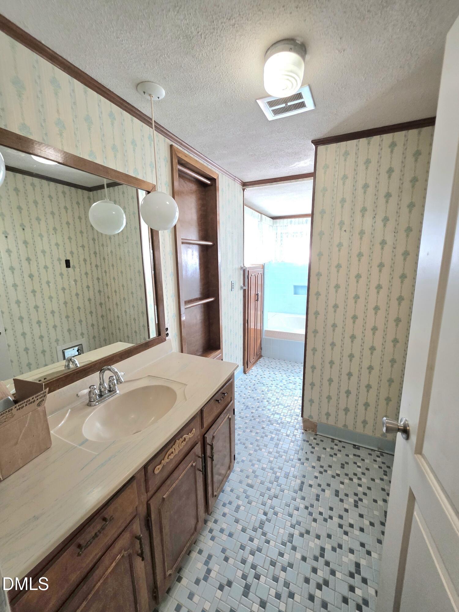 170 South River Property Photo 12