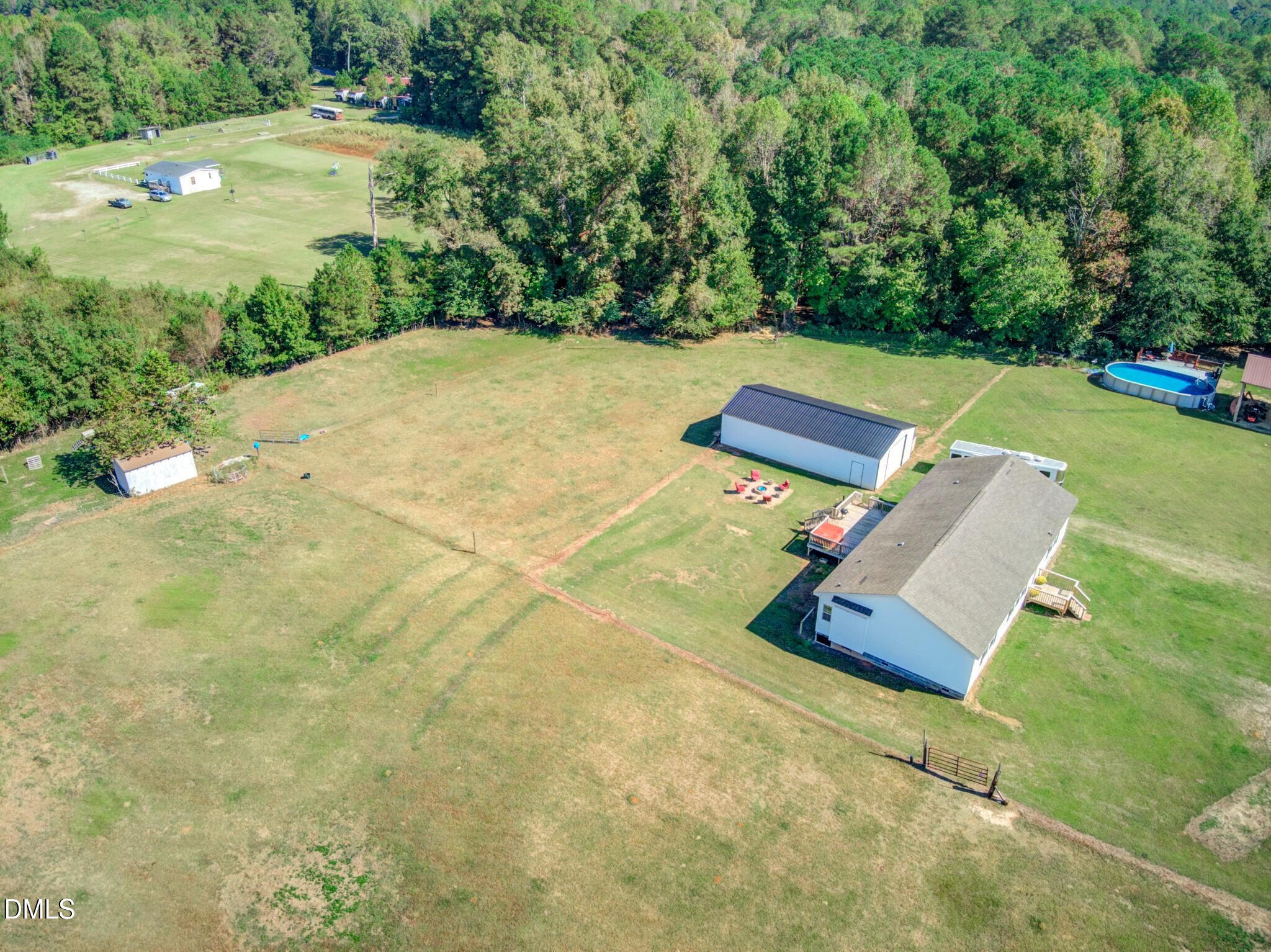 1376 Hickory Crossroads Road Property Photo 2