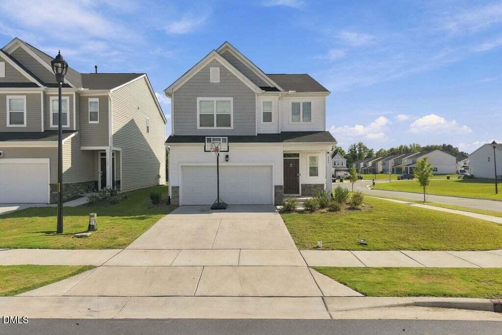 749 Cainhoy Court Property Photo 1