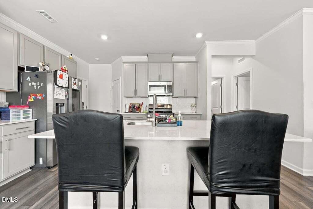 749 Cainhoy Court Property Photo 17