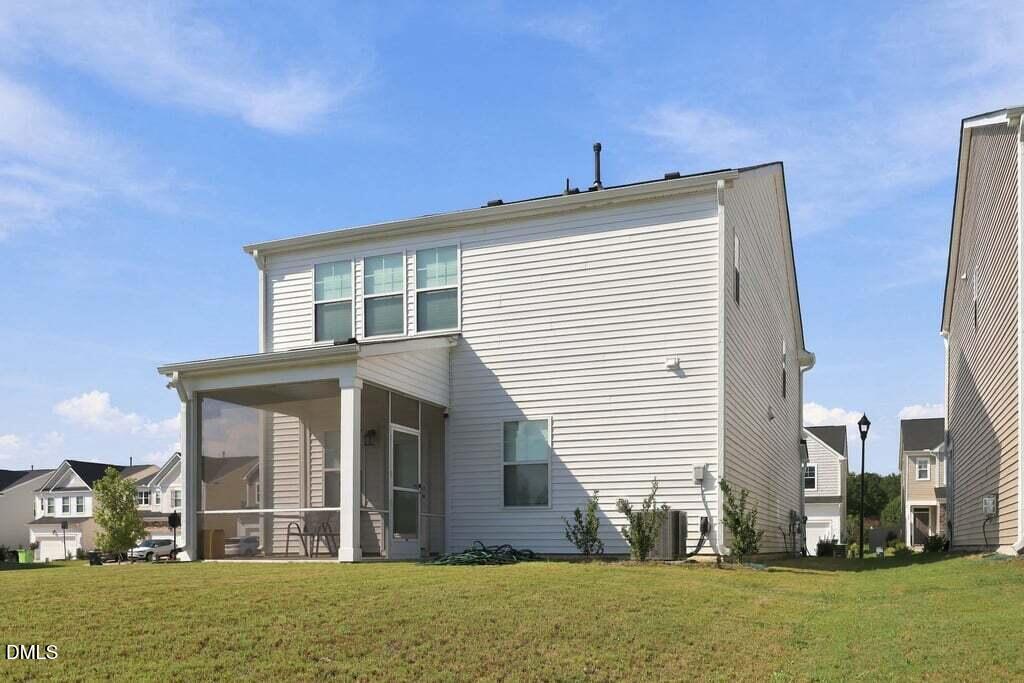 749 Cainhoy Court Property Photo 37