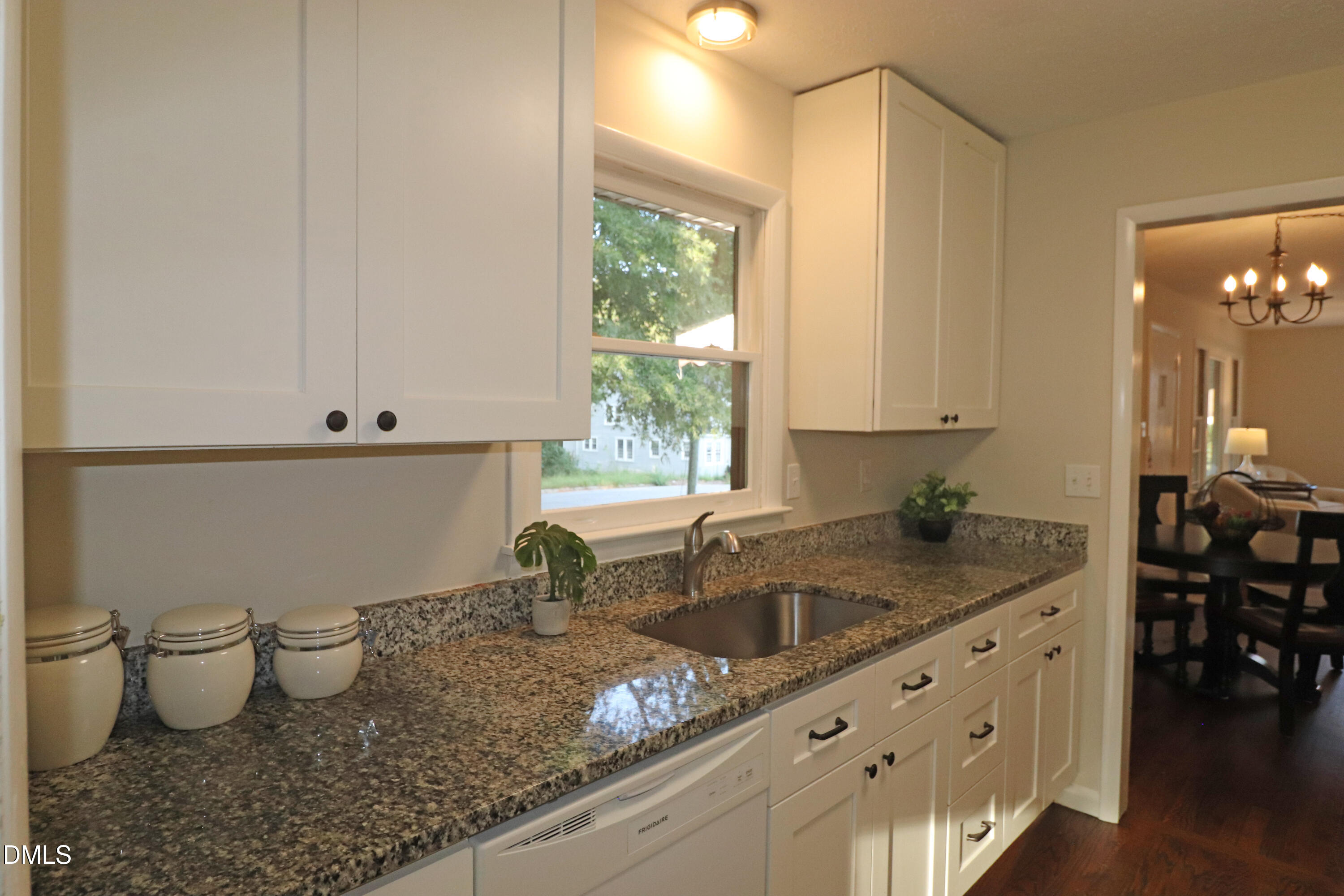 1004 Seabrook Road Property Photo 9