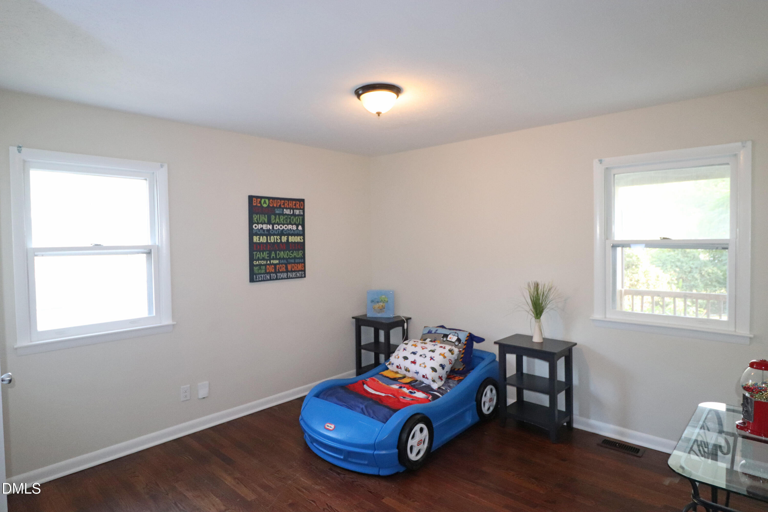 1004 Seabrook Road Property Photo 15