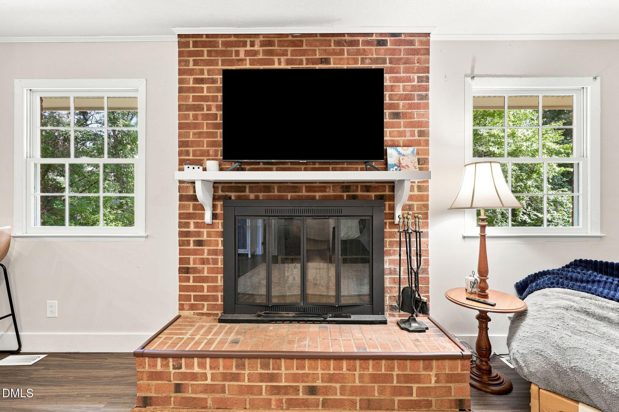 1004 Edgebrook Drive Property Photo 11
