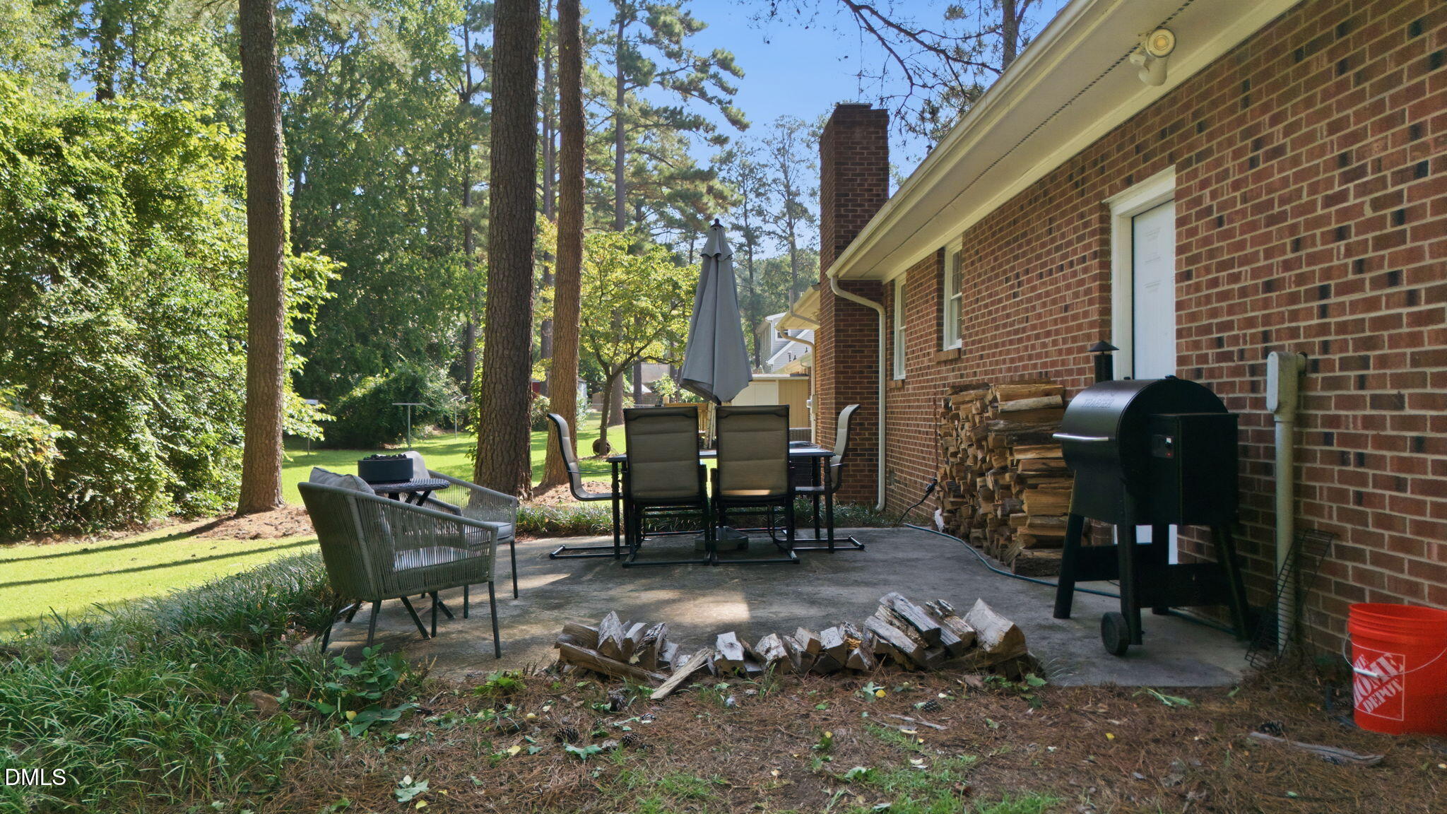 1004 Edgebrook Drive Property Photo 33