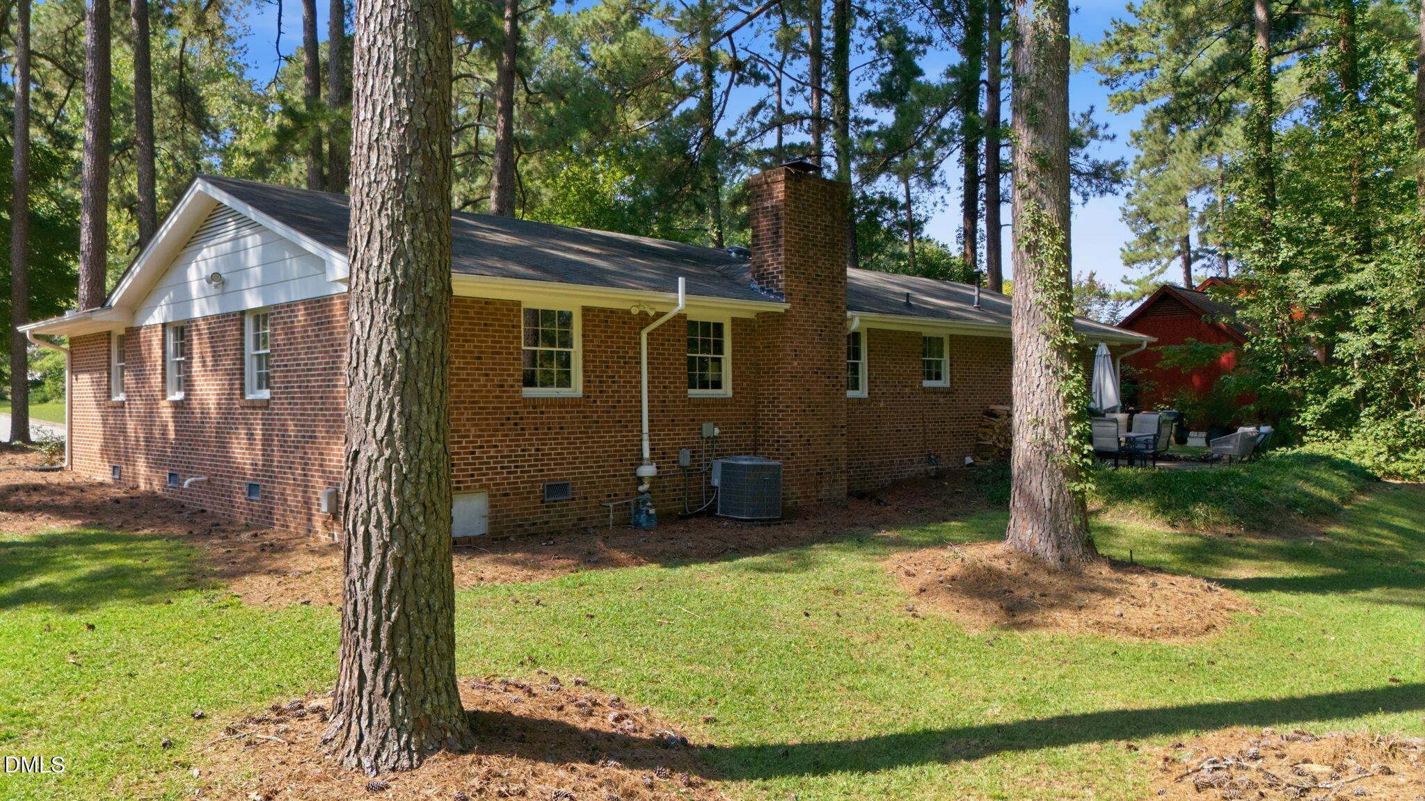 1004 Edgebrook Drive Property Photo 35