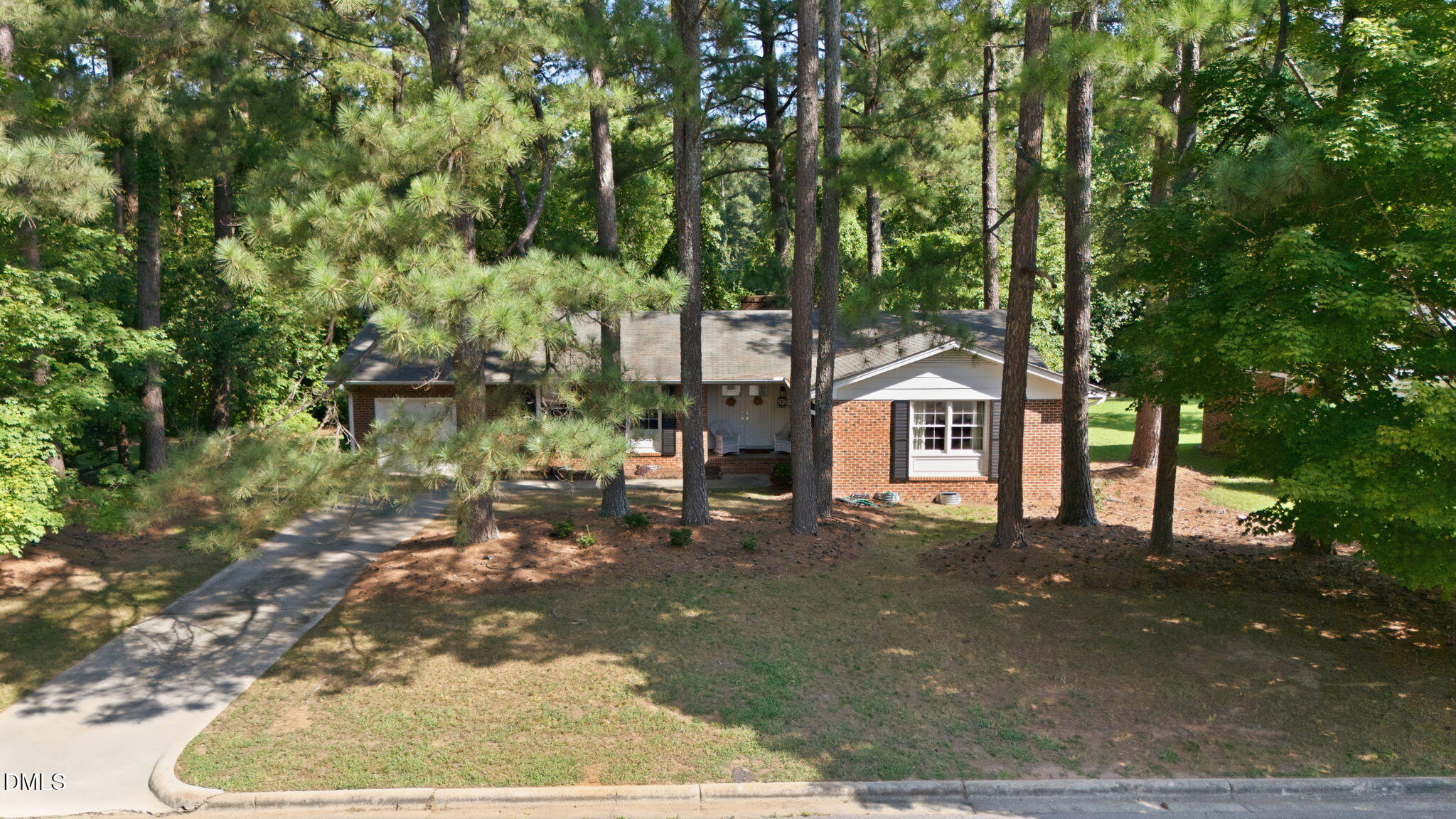1004 Edgebrook Drive Property Photo 40
