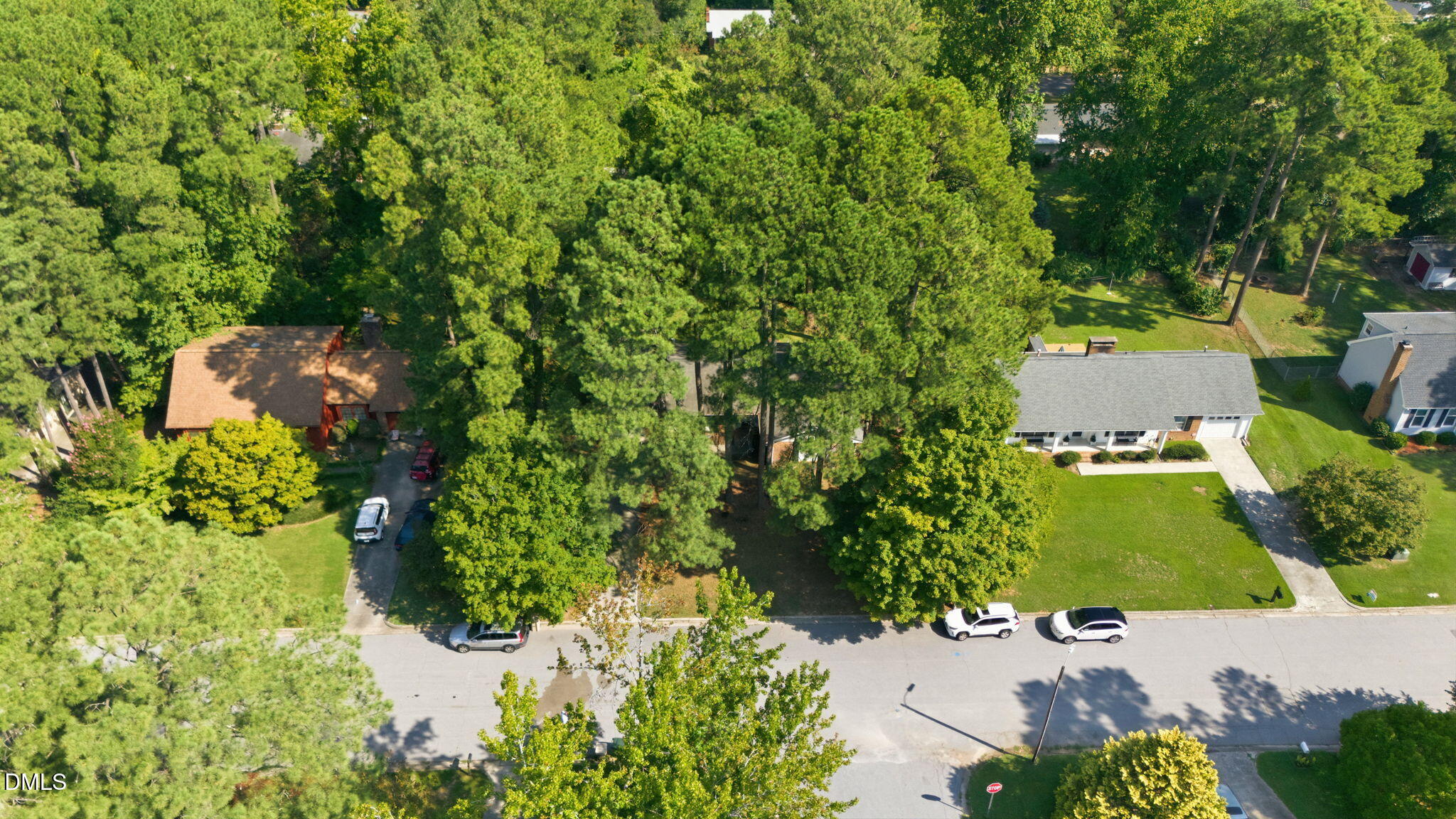 1004 Edgebrook Drive Property Photo 41