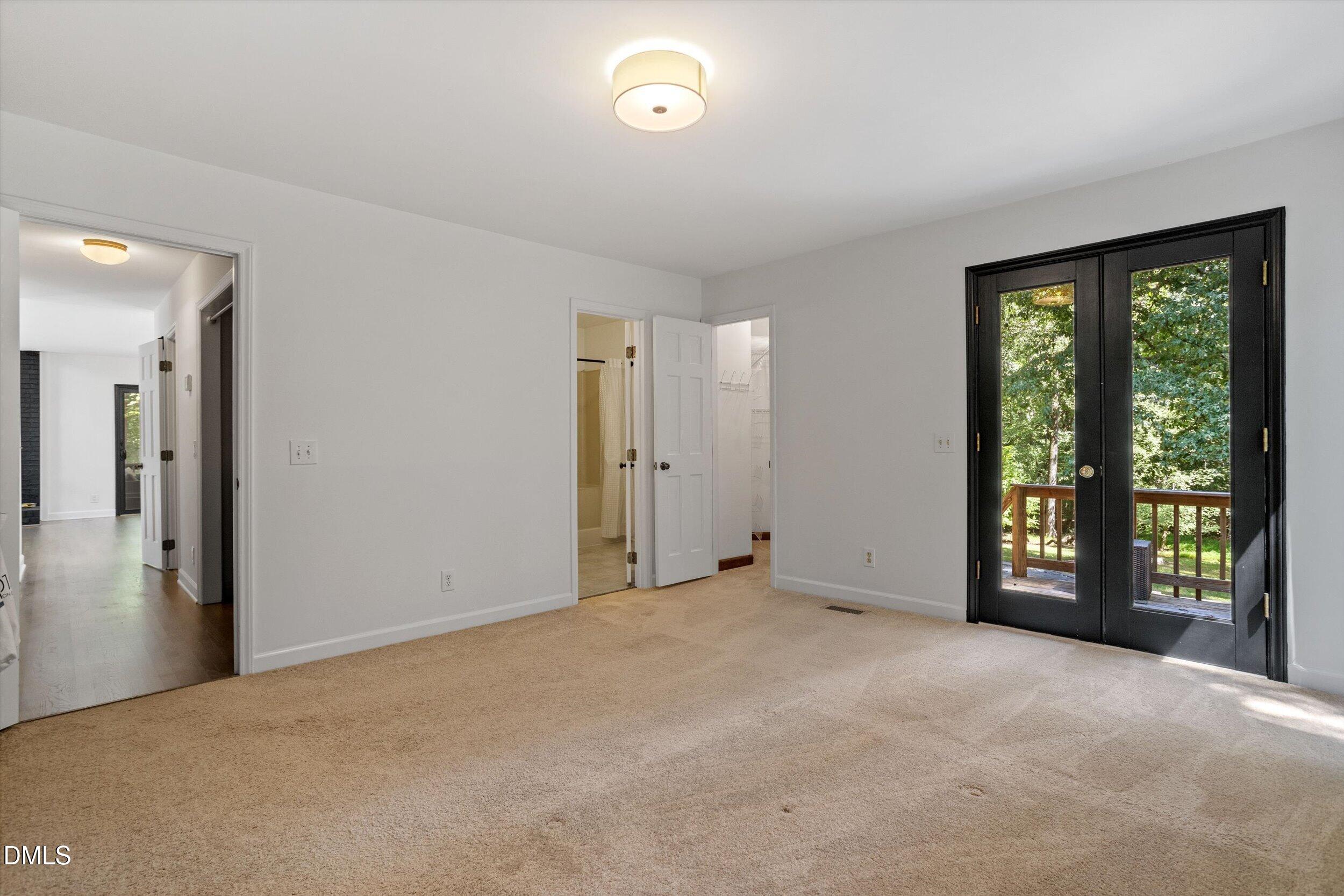 1040 Rolling Knoll Road Property Photo 26