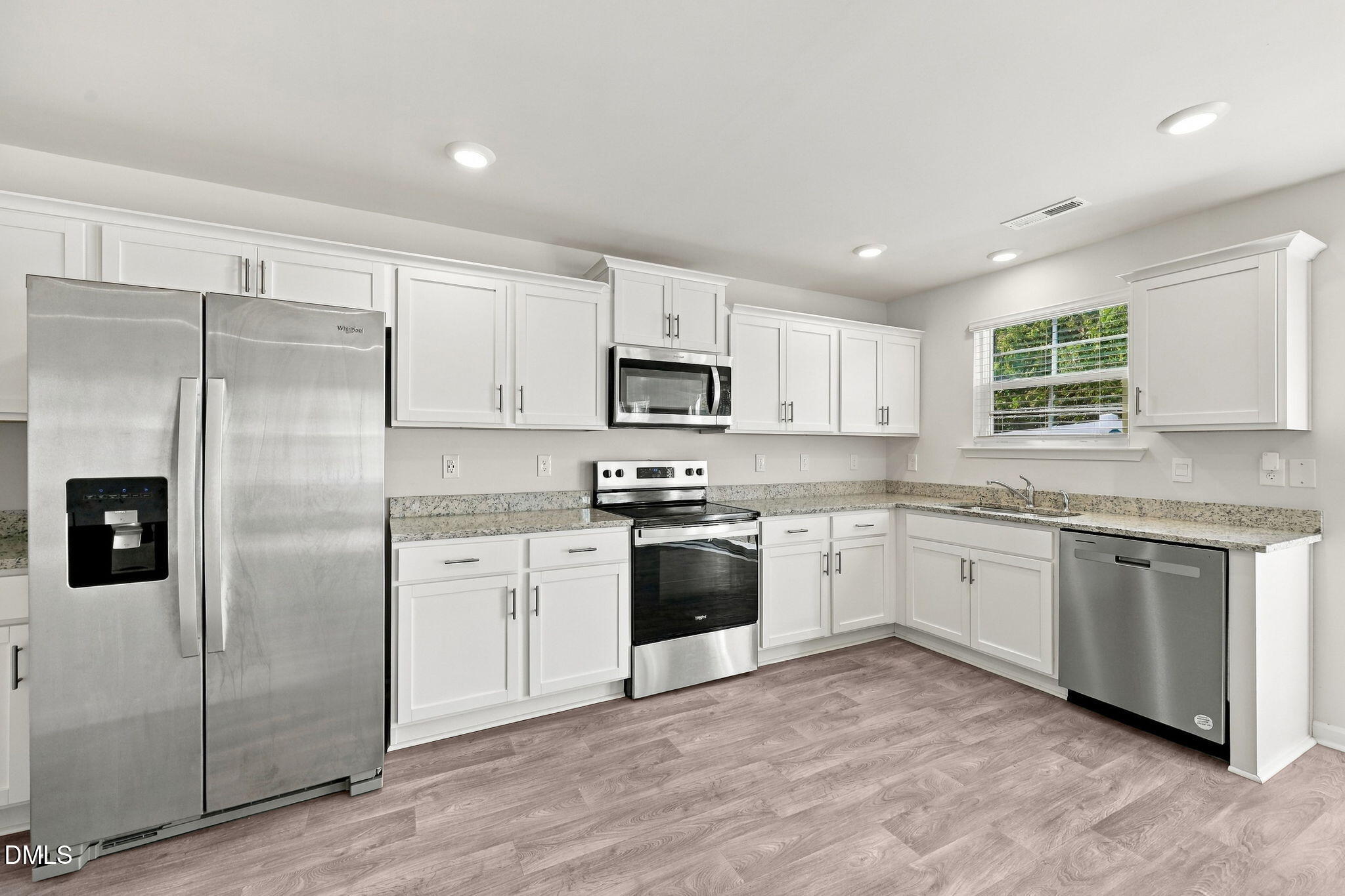 186 Carriage Cv Circle Property Photo 5