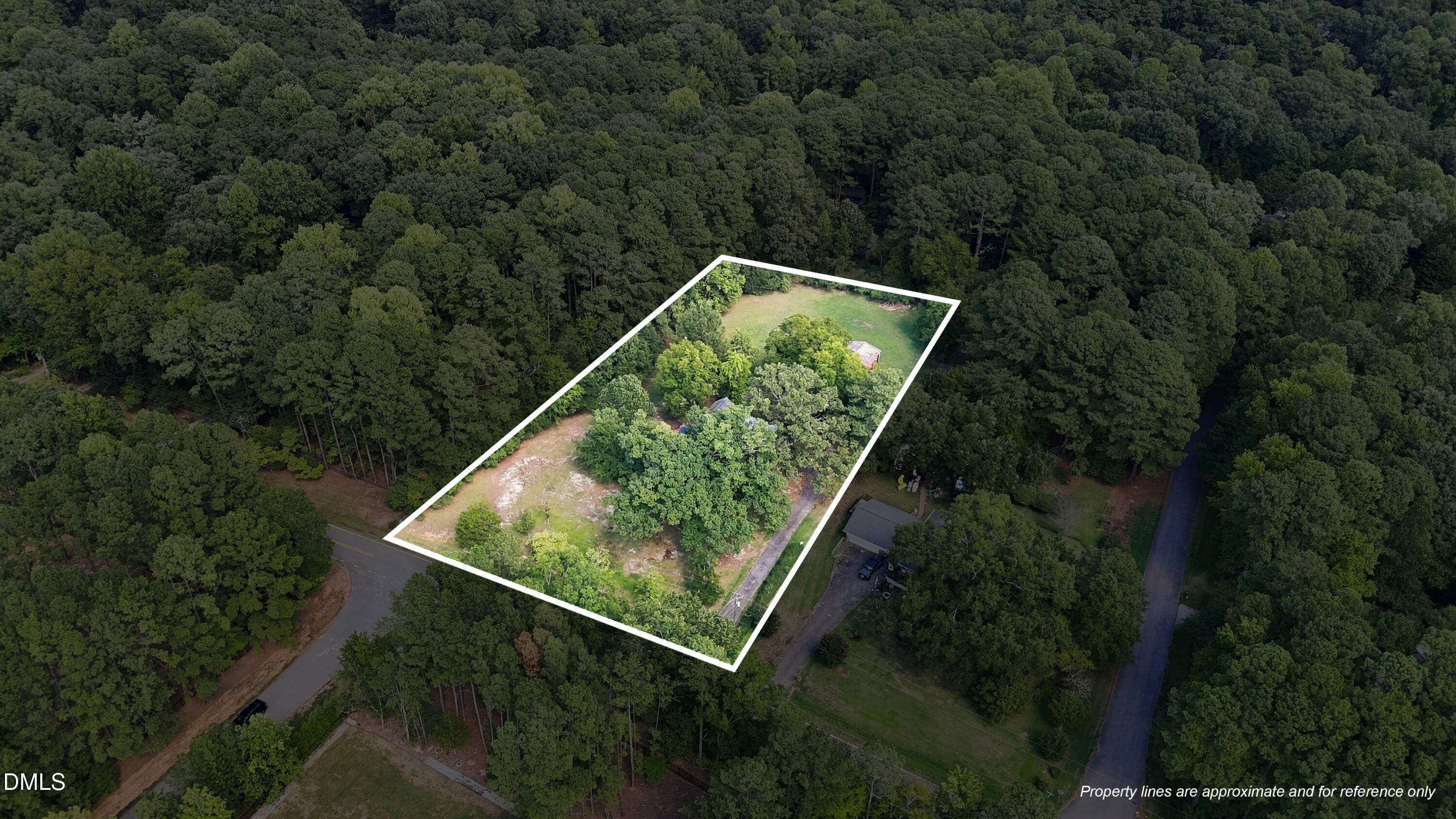 5033 Theys Road Property Photo 2