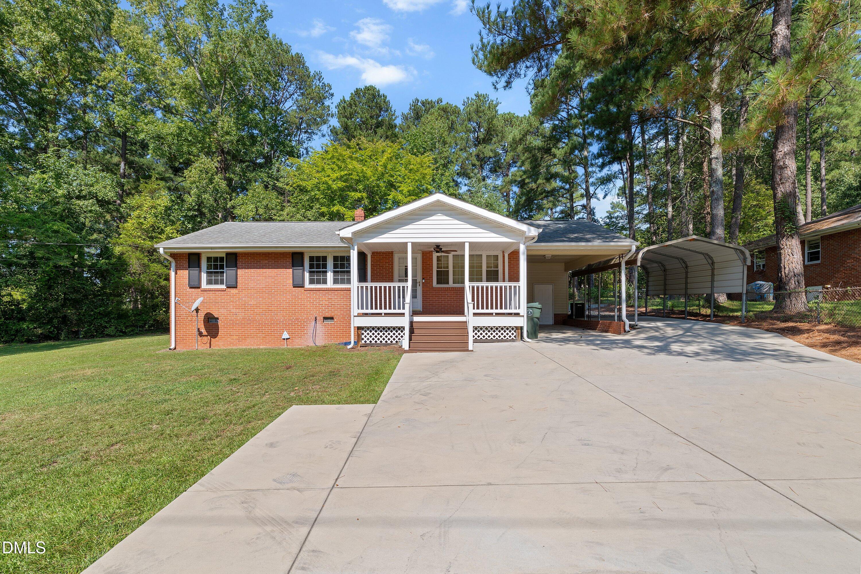 2108 Vandora Springs Road Property Photo 1