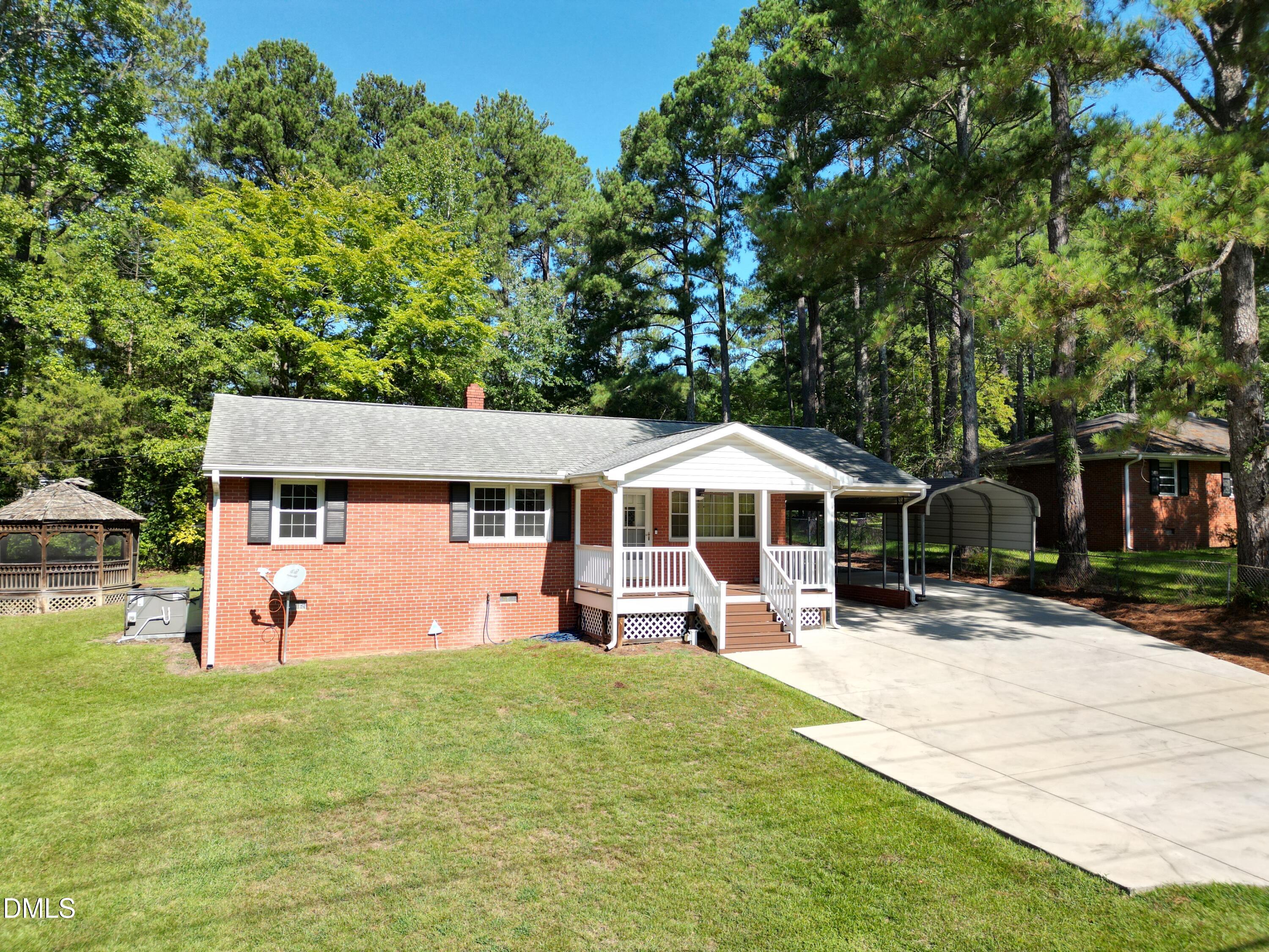 2108 Vandora Springs Road Property Photo 1
