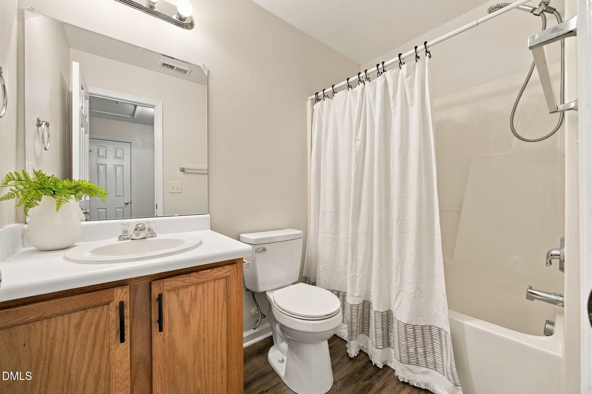 5 Crimson Clover Court Property Photo 15