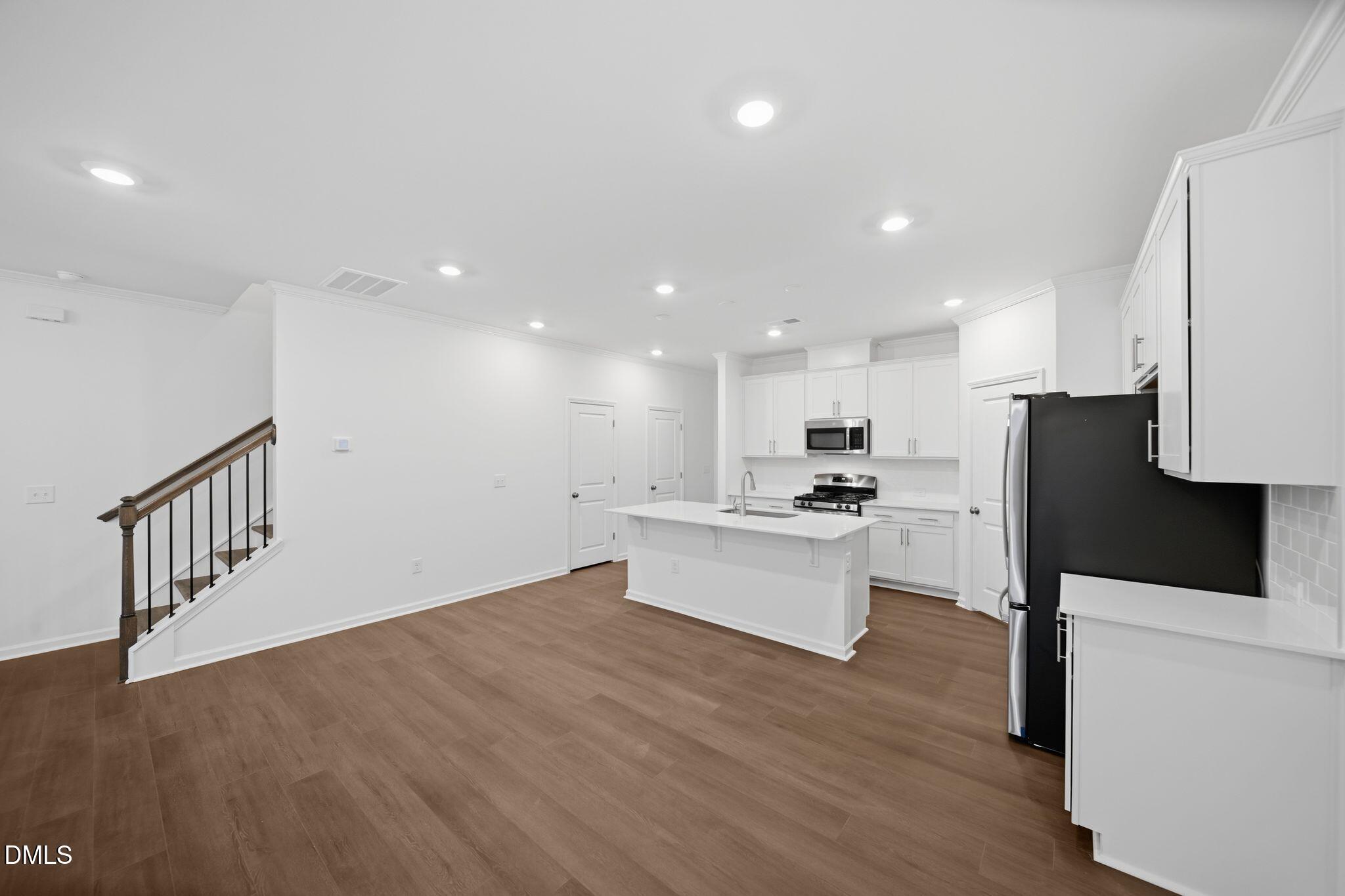 525 Cavalera Way Property Photo 4