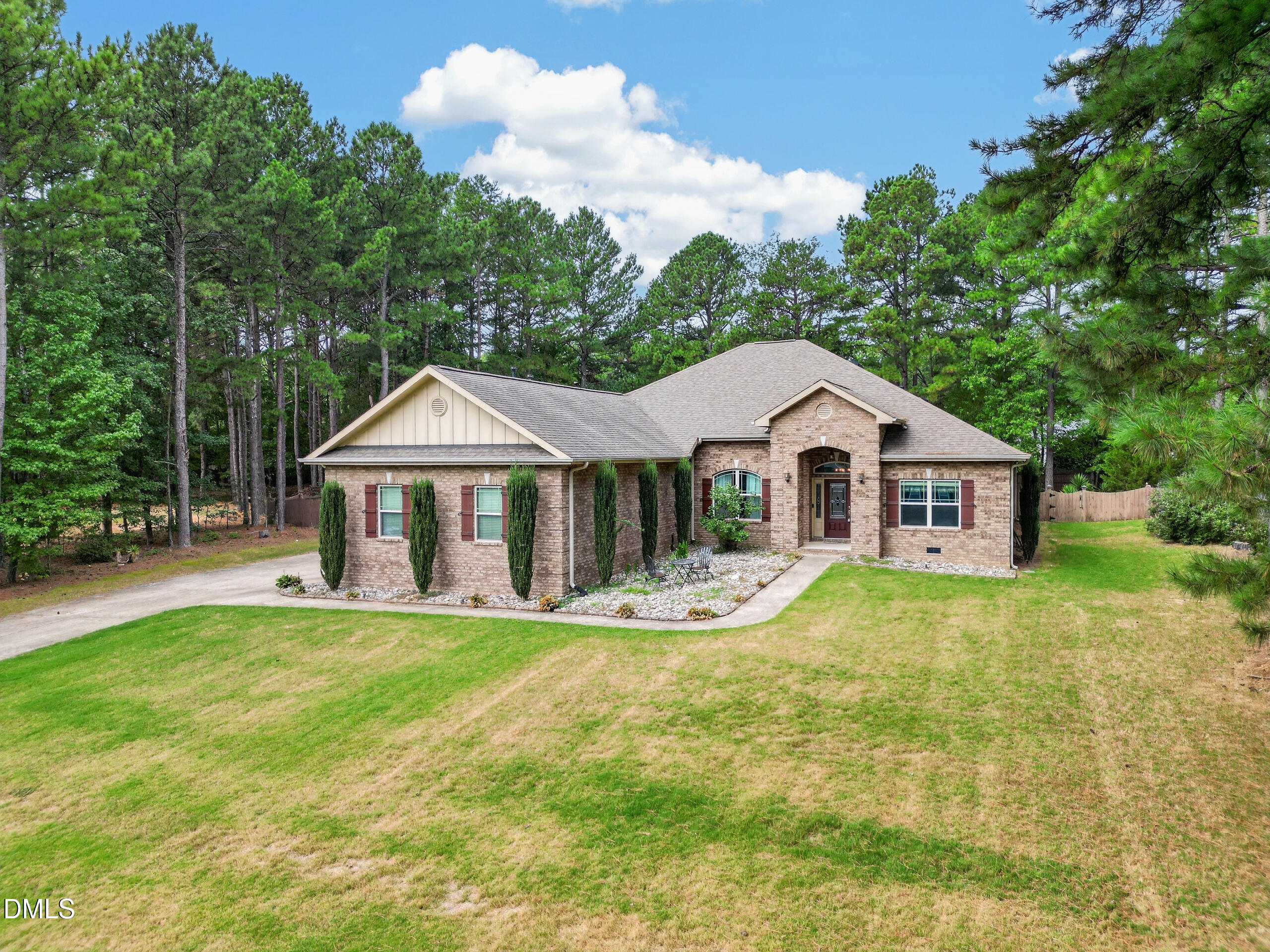 35 River Rock Way Property Photo 1