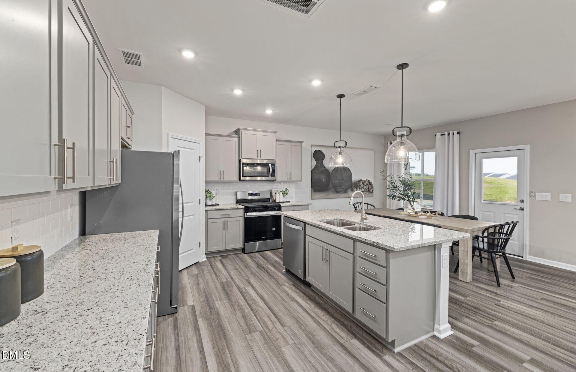 1009 Photosphere Court Property Photo 3