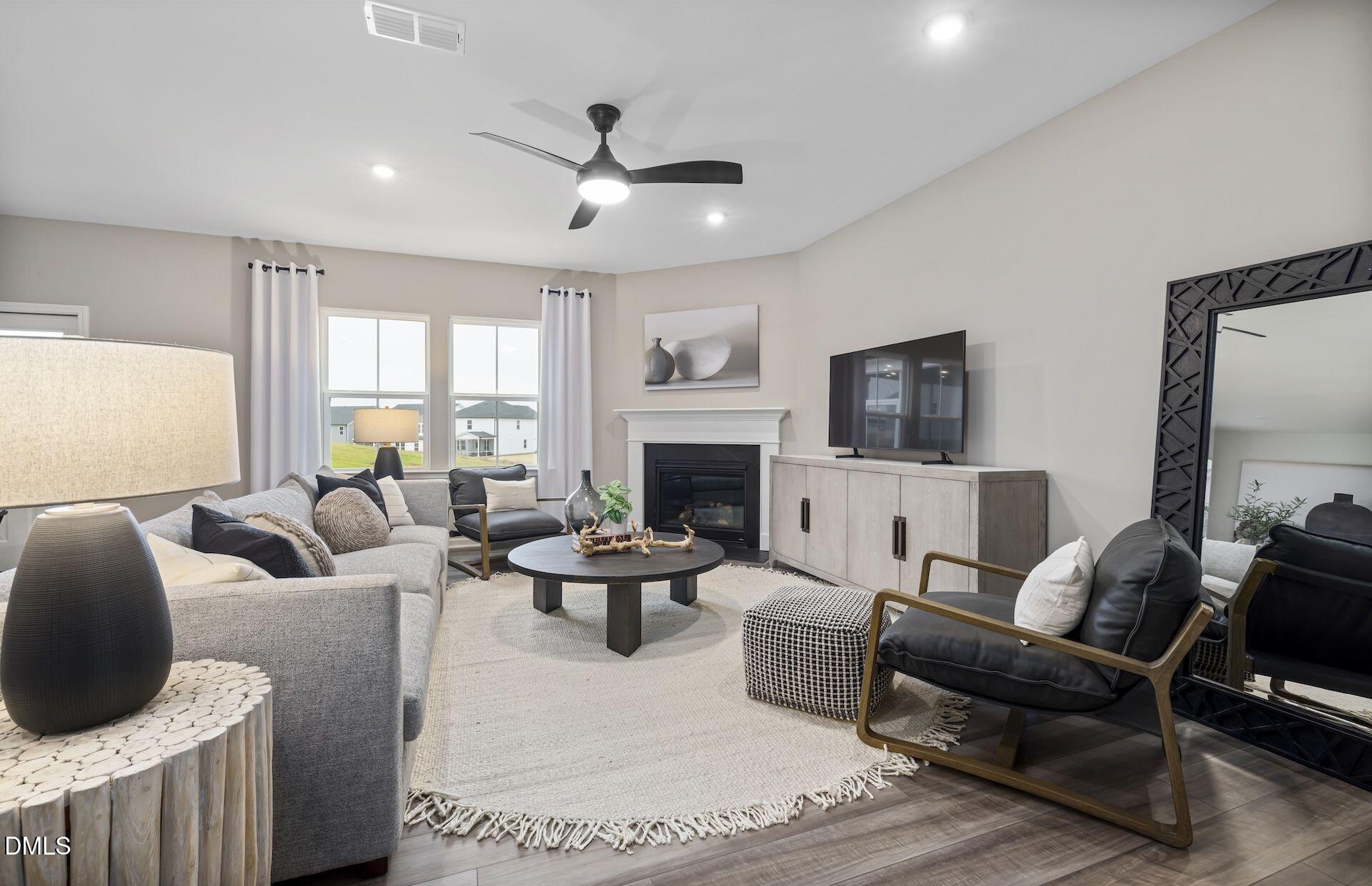 1009 Photosphere Court Property Photo 8
