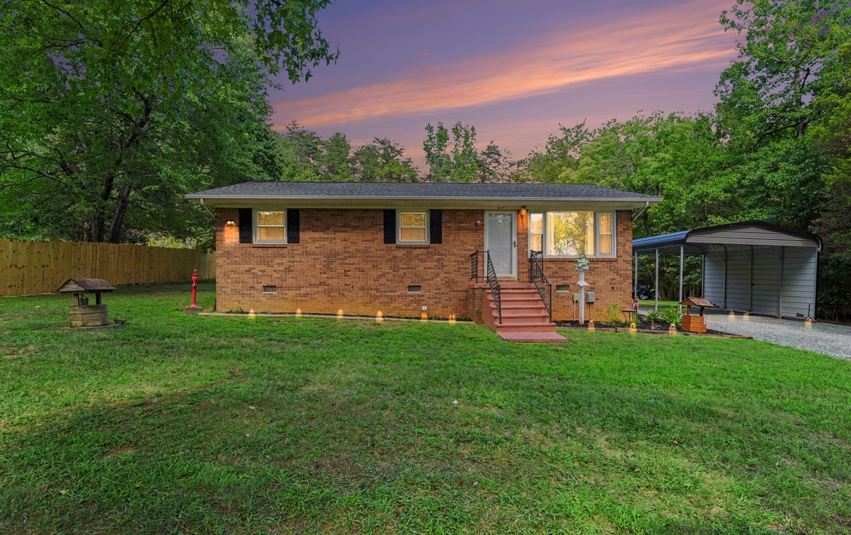 417 Circle Drive Property Photo 1