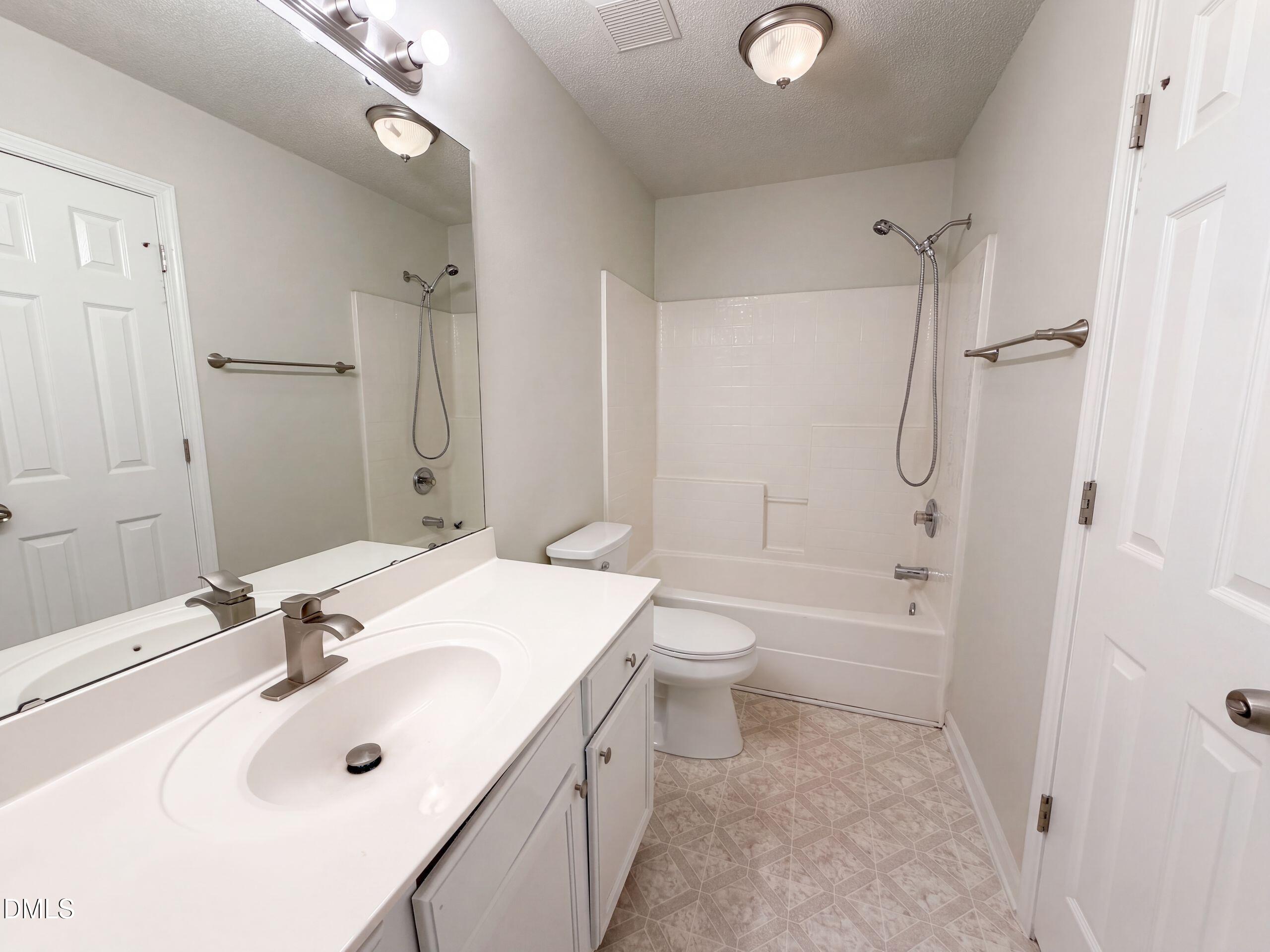 1701 Carnation Drive Property Photo 16