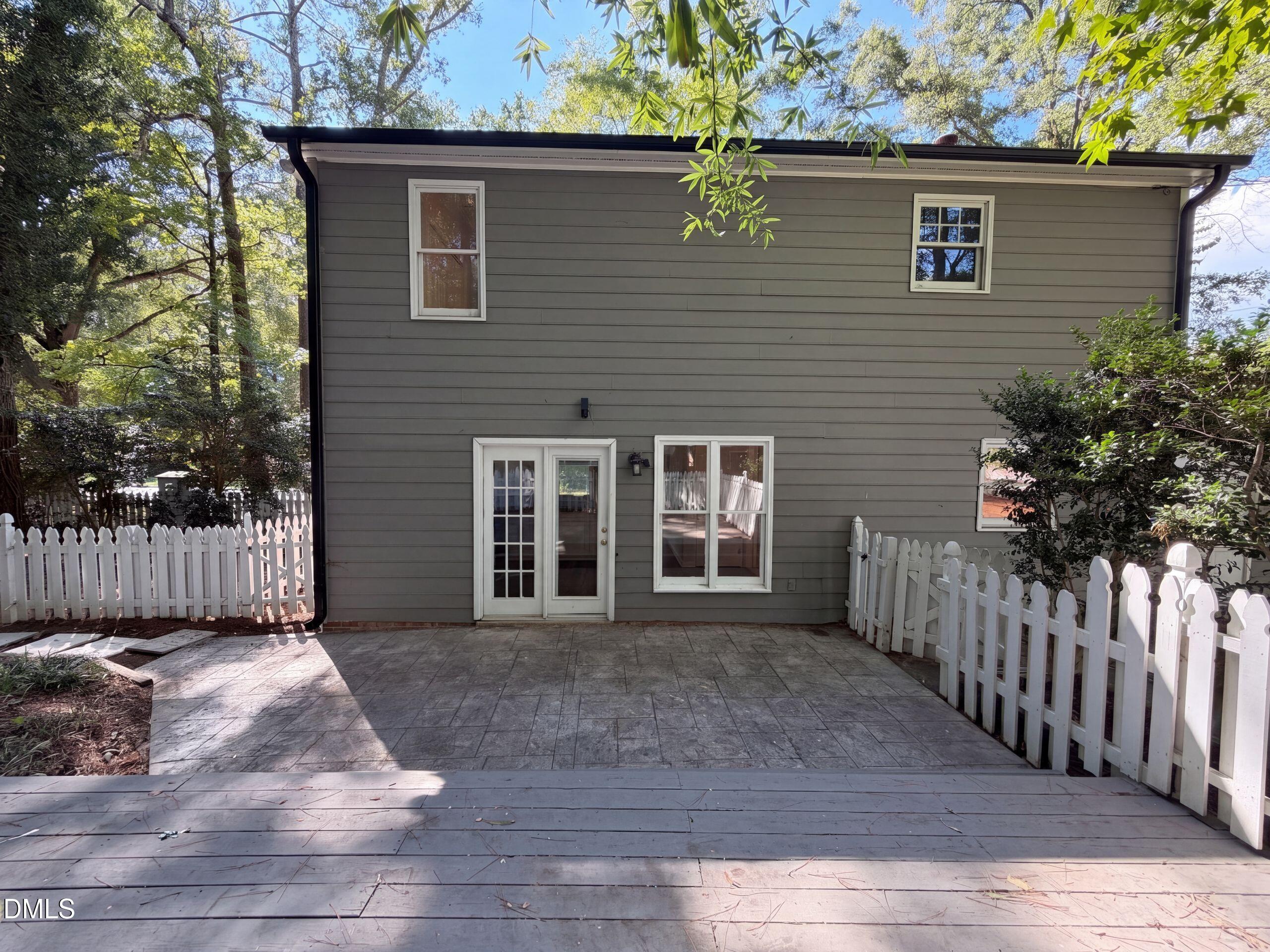 2338 Hillandale Road Property Photo 5