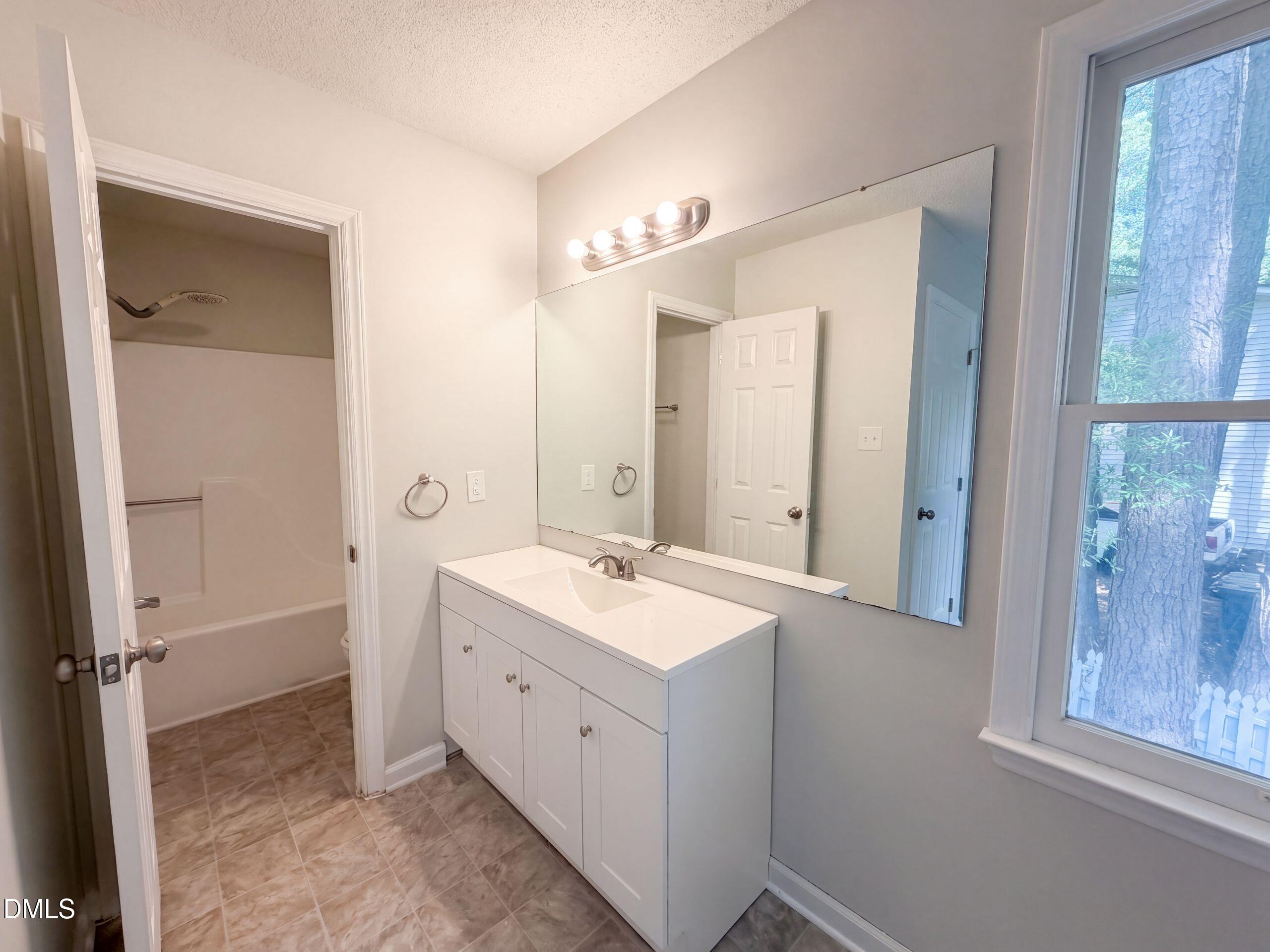 2338 Hillandale Road Property Photo 14