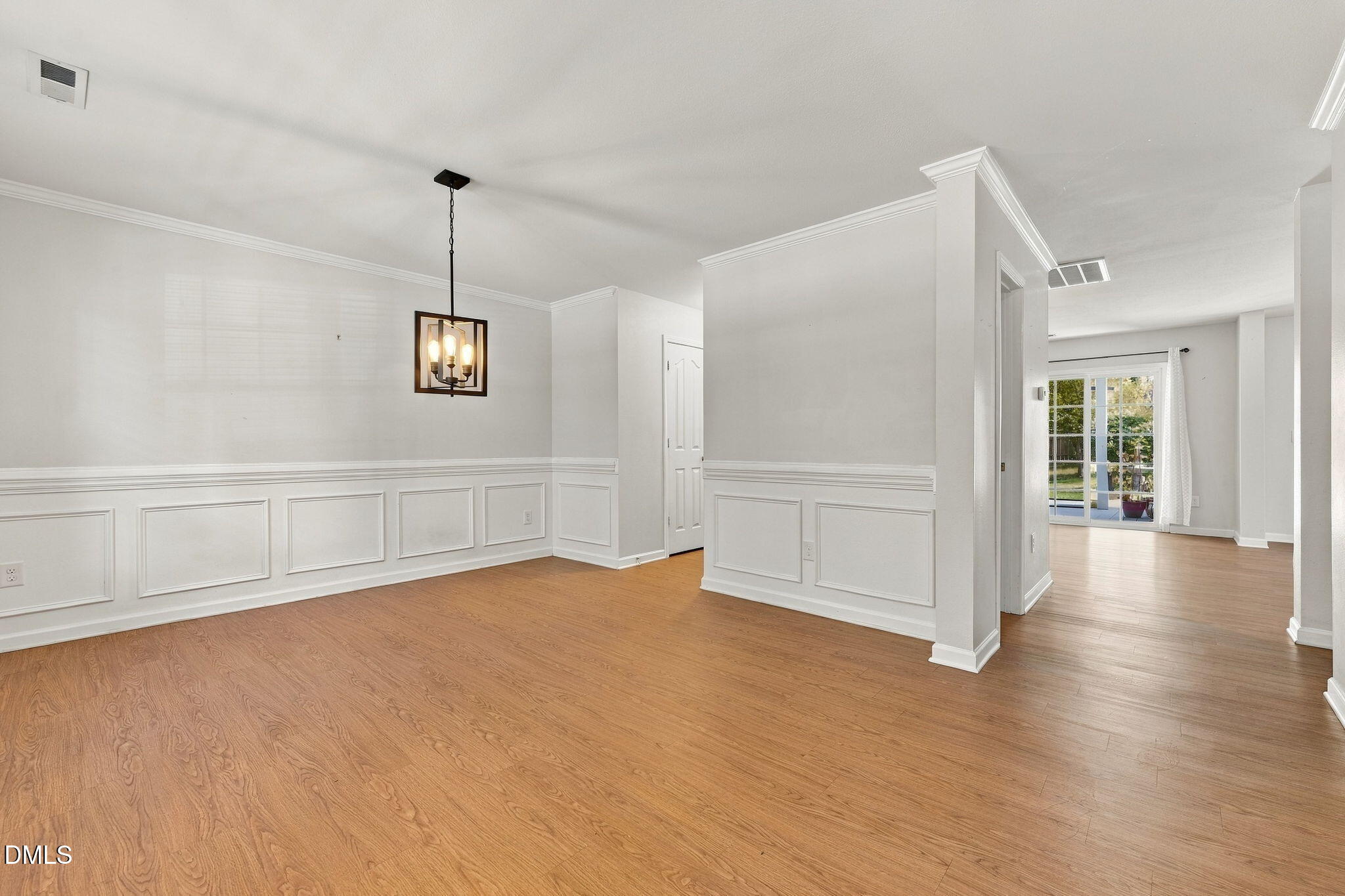 4176 Northrop Drive Property Photo 4
