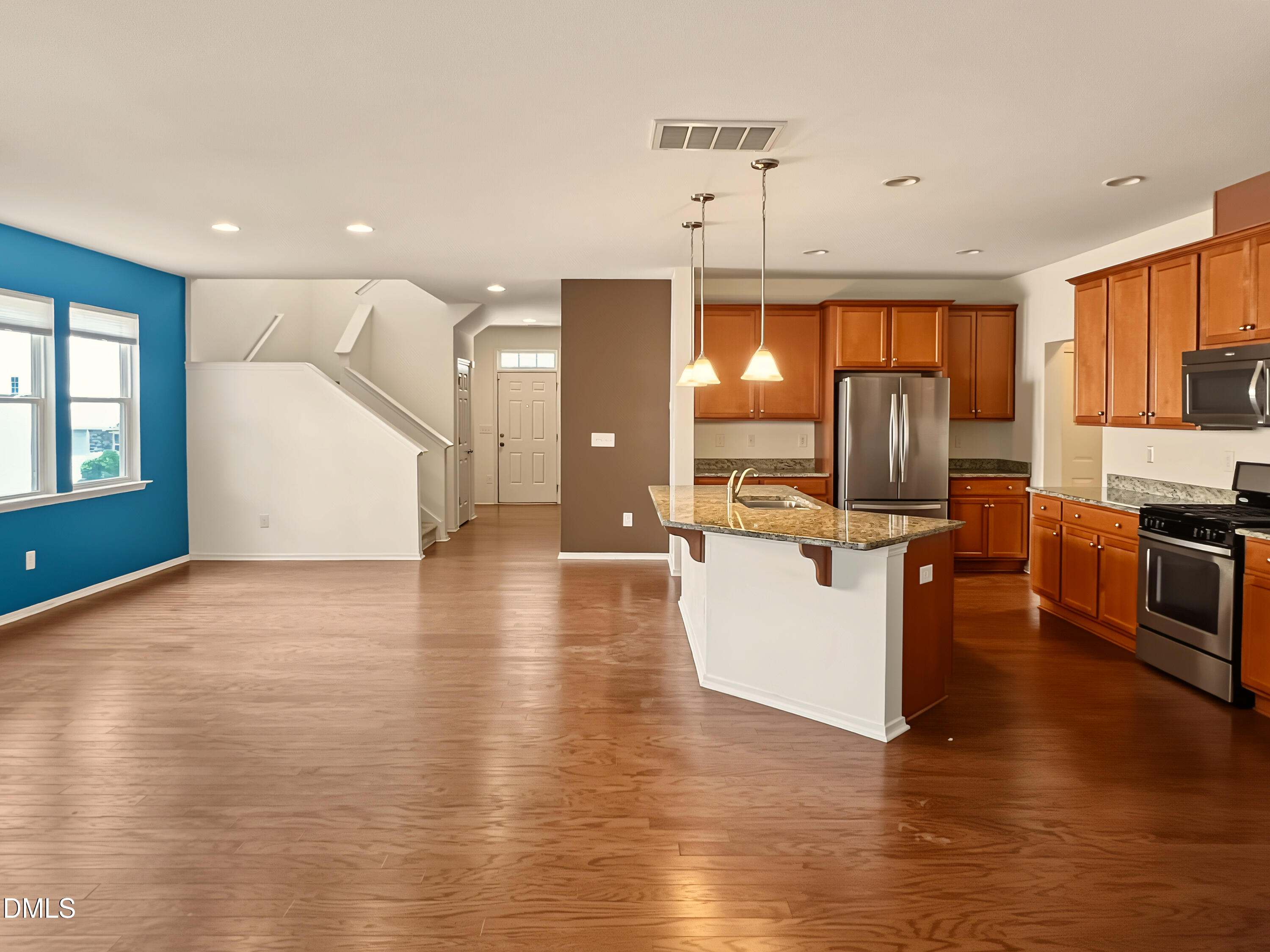 5417 Black Maple Drive Property Photo 5