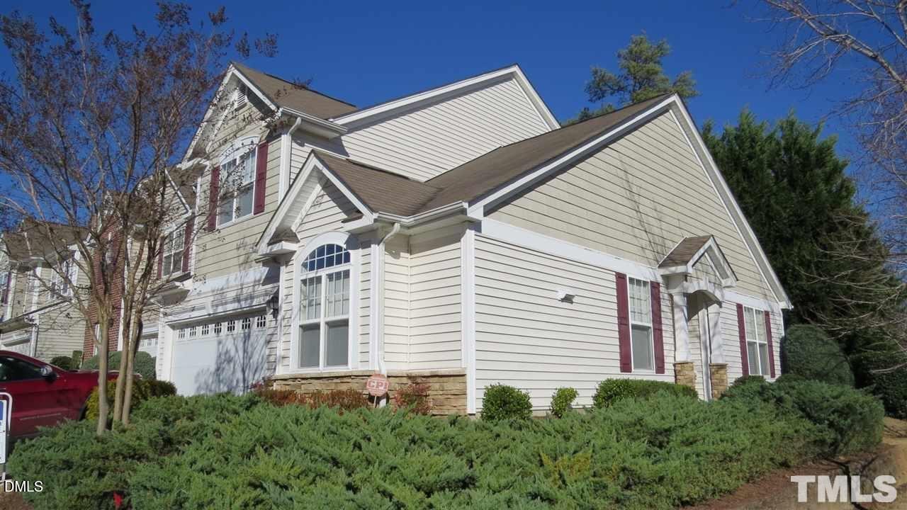8204 Stone Cellar Drive Property Photo 1