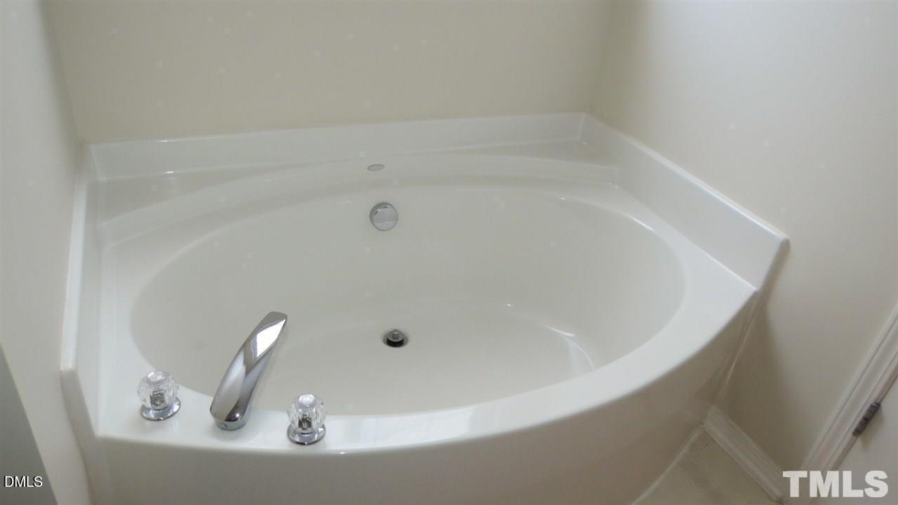8204 Stone Cellar Drive Property Photo 8