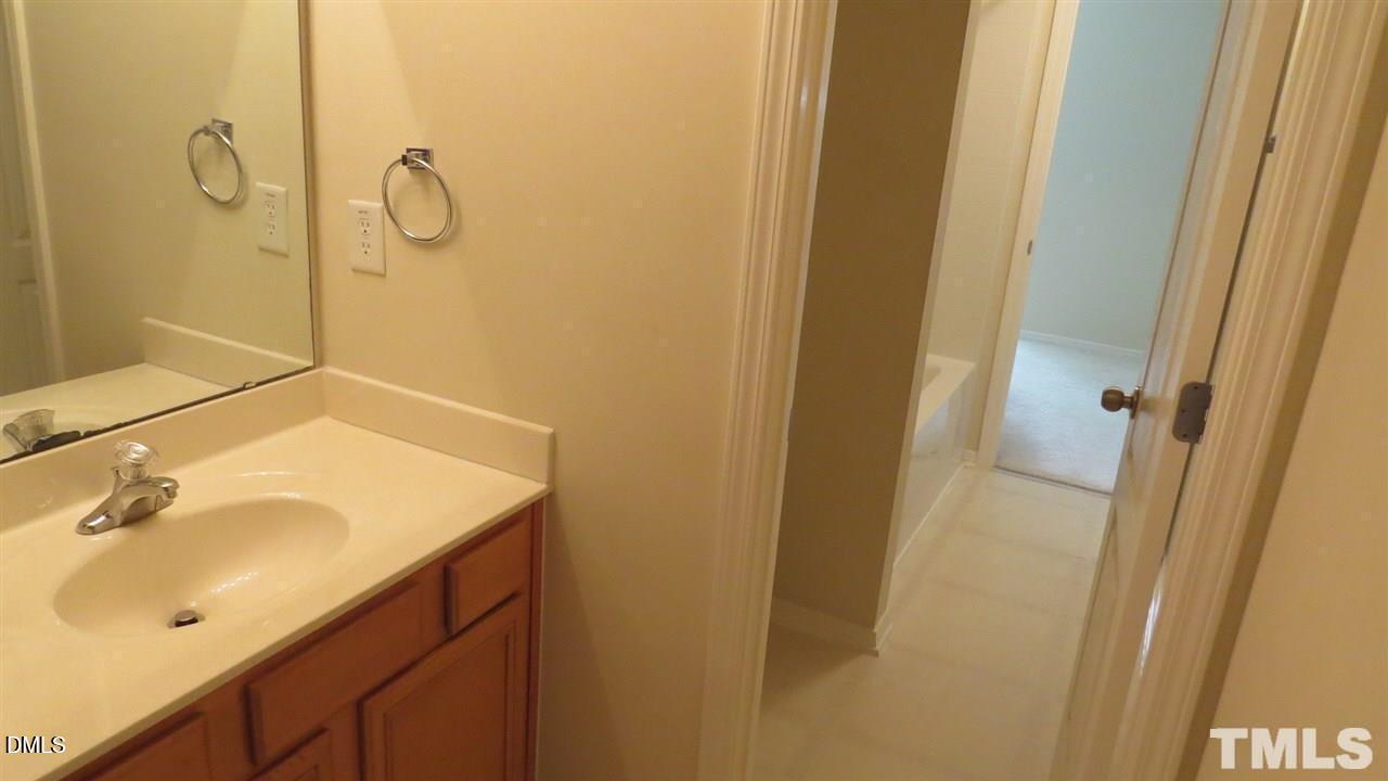 8204 Stone Cellar Drive Property Photo 10