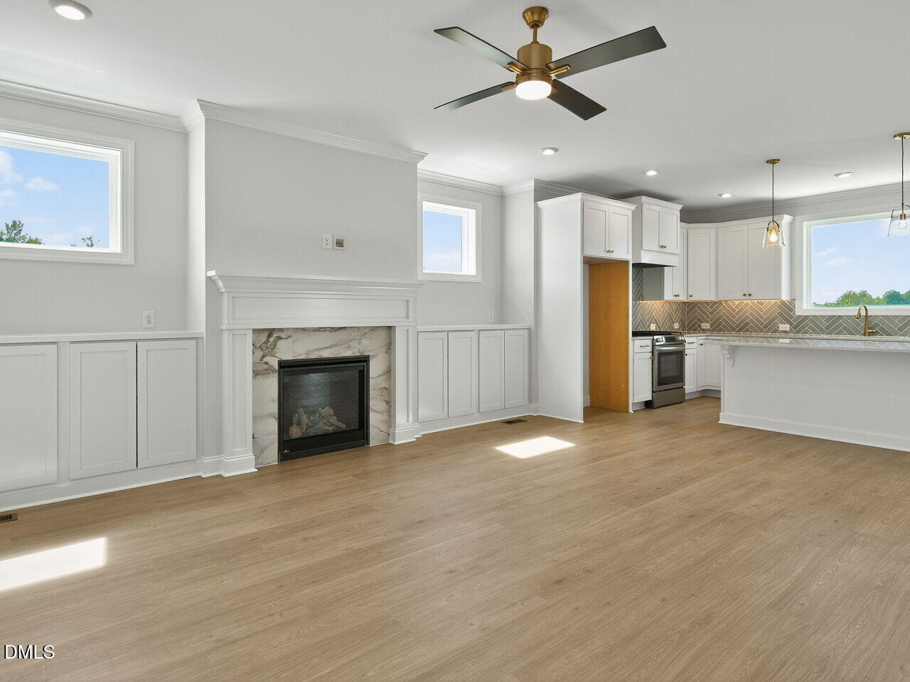 833 Lunar Light Drive Property Photo 16