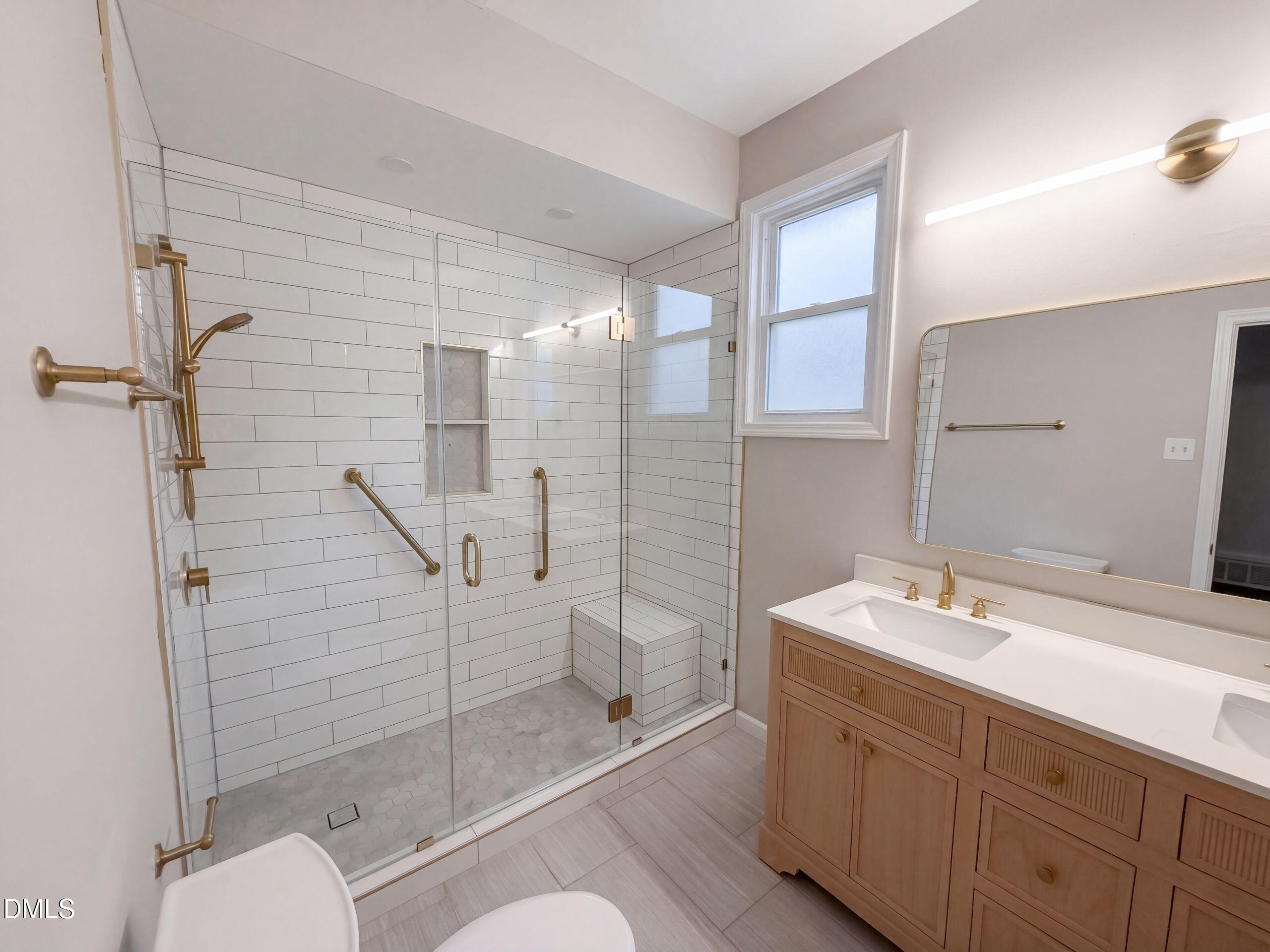 2220 Hillock Drive Property Photo 8