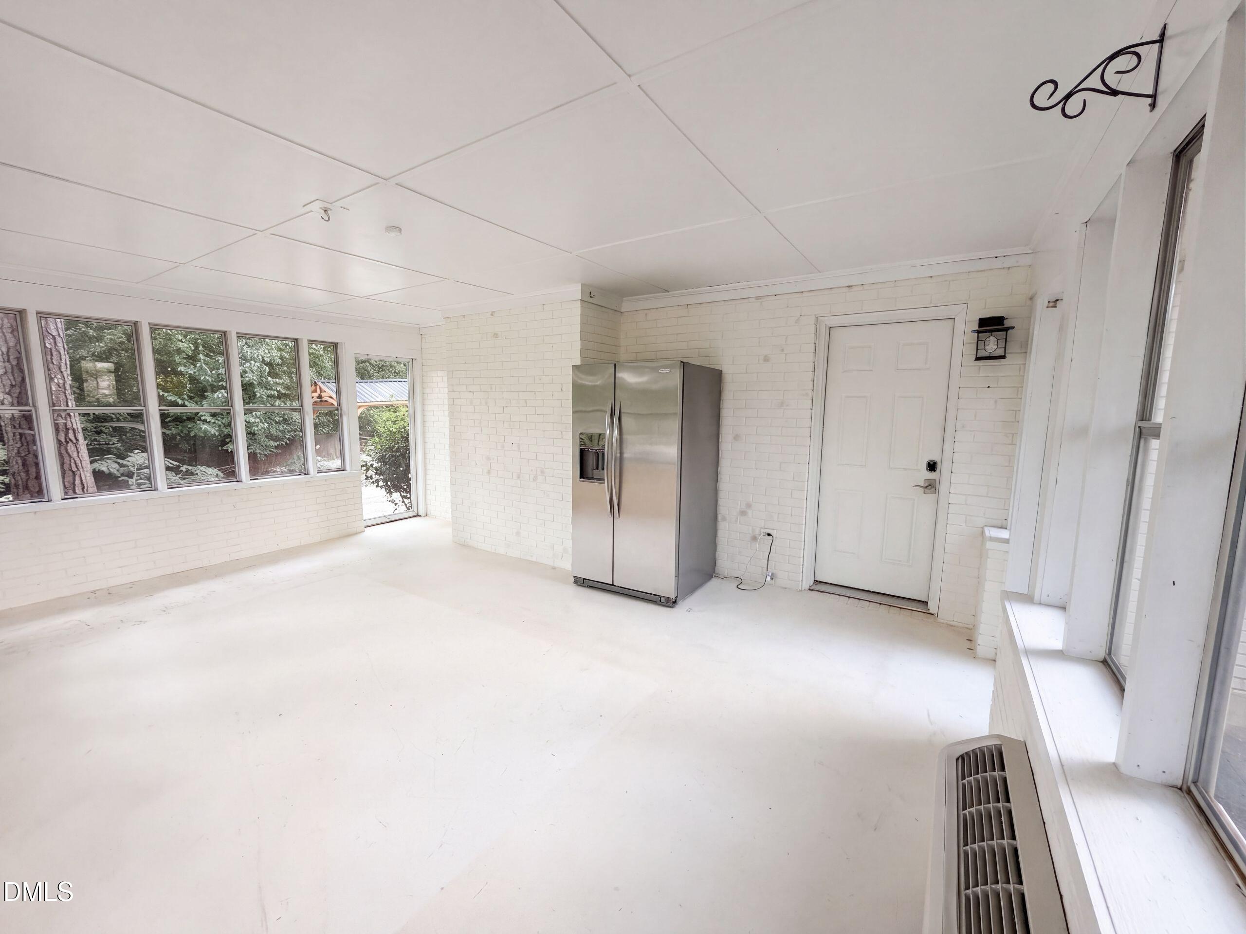 2220 Hillock Drive Property Photo 15