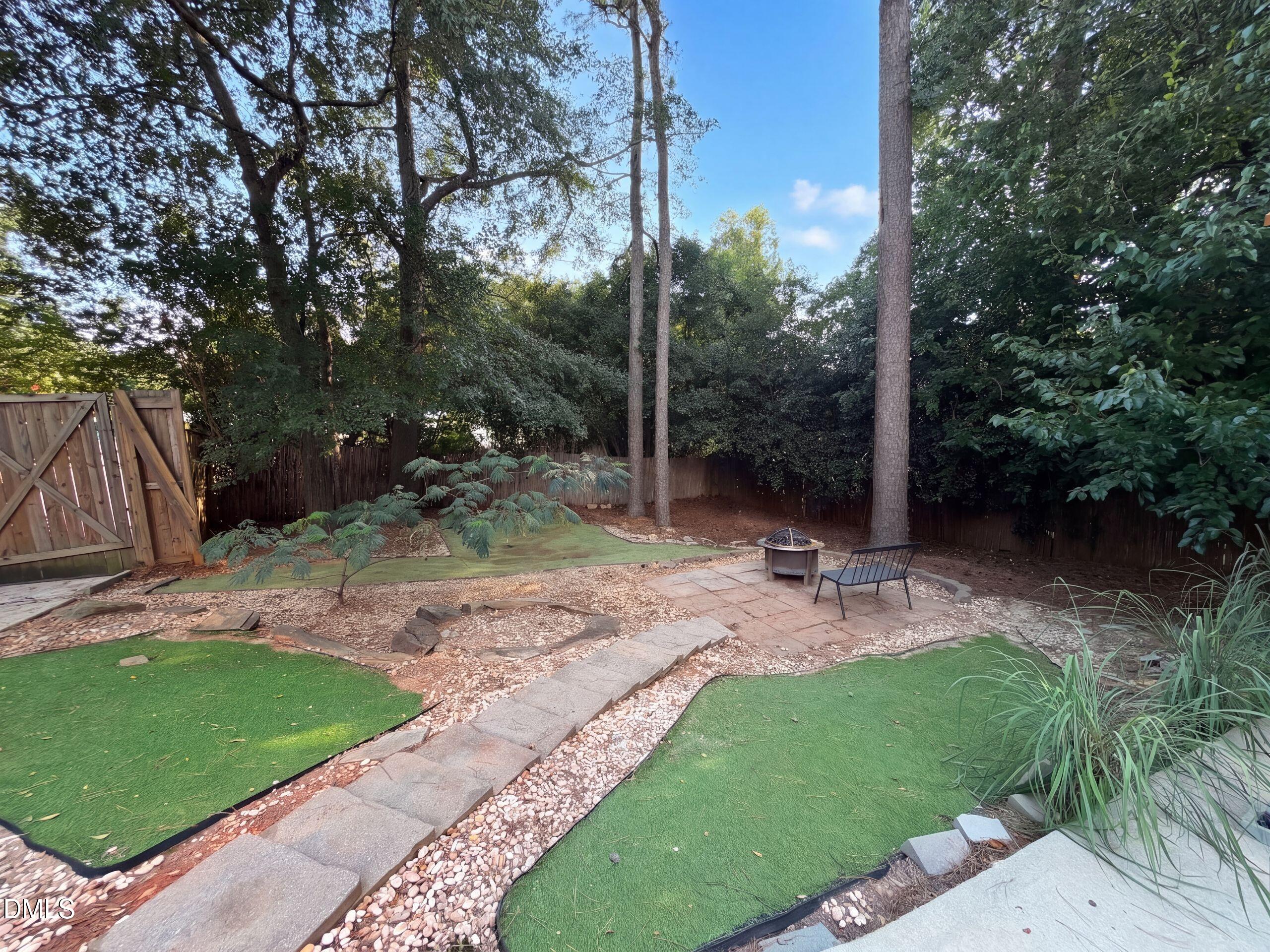2220 Hillock Drive Property Photo 17