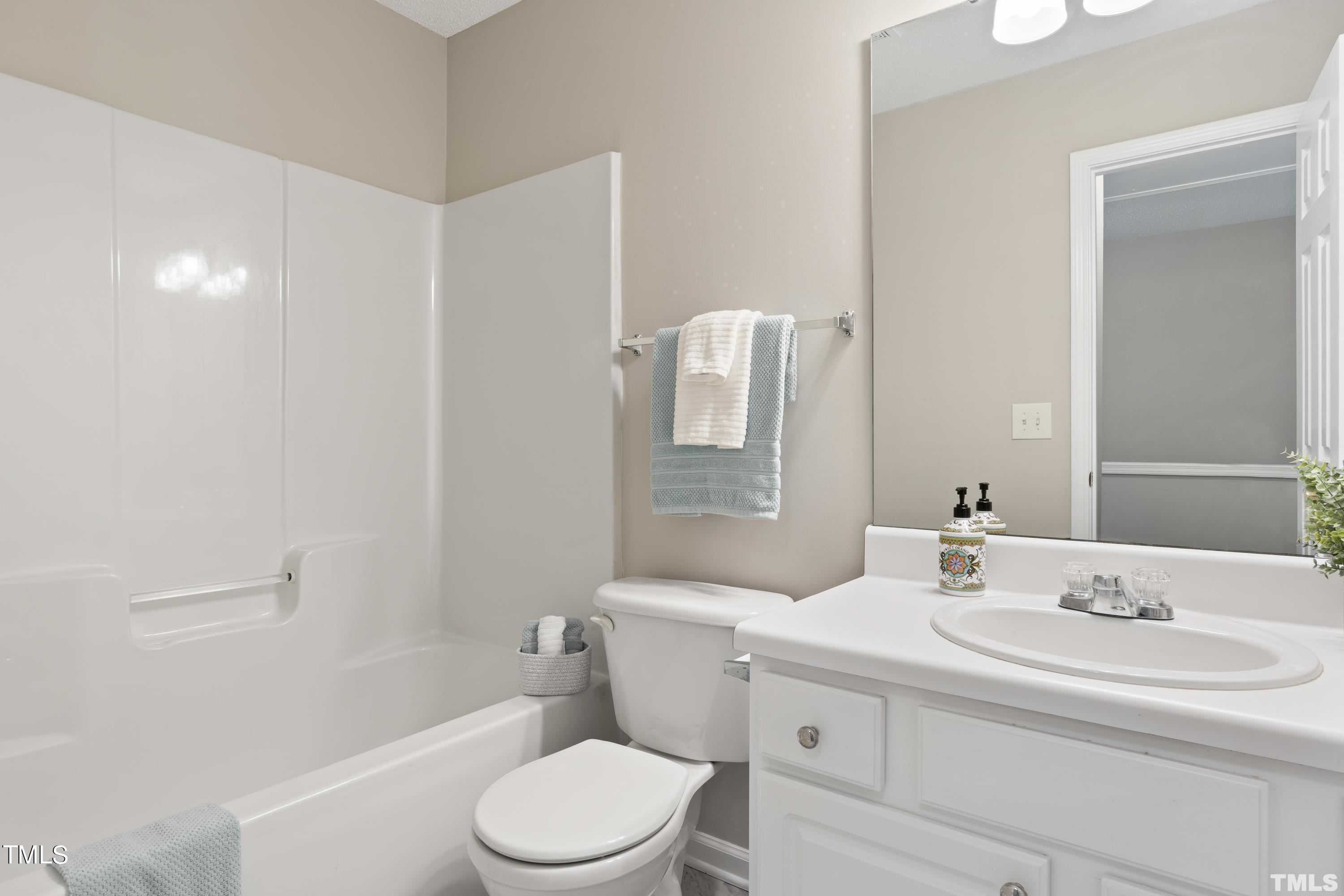 706 Canyon Lake Circle Property Photo 11