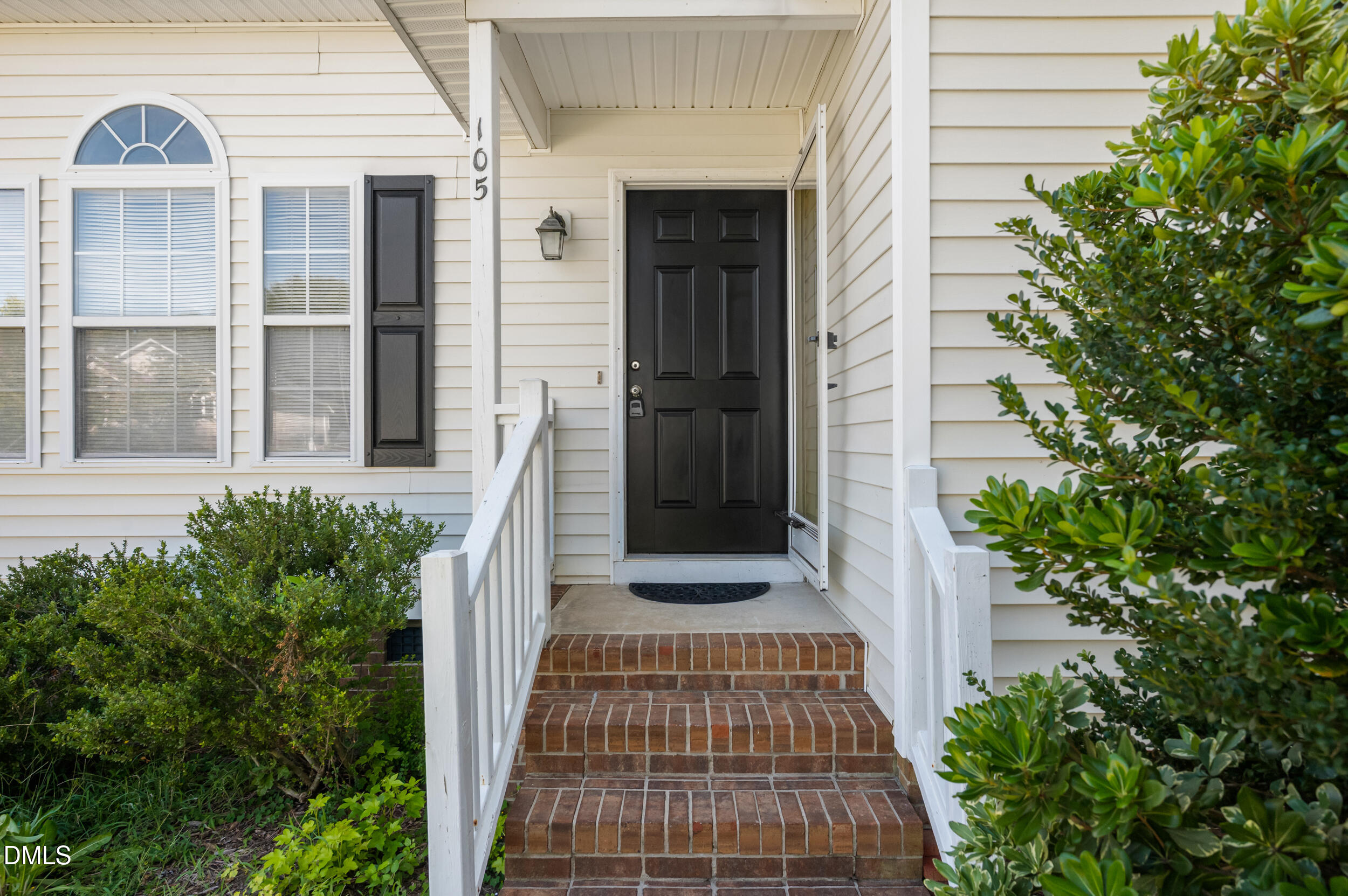 105 Mckenzie Circle Property Photo 4