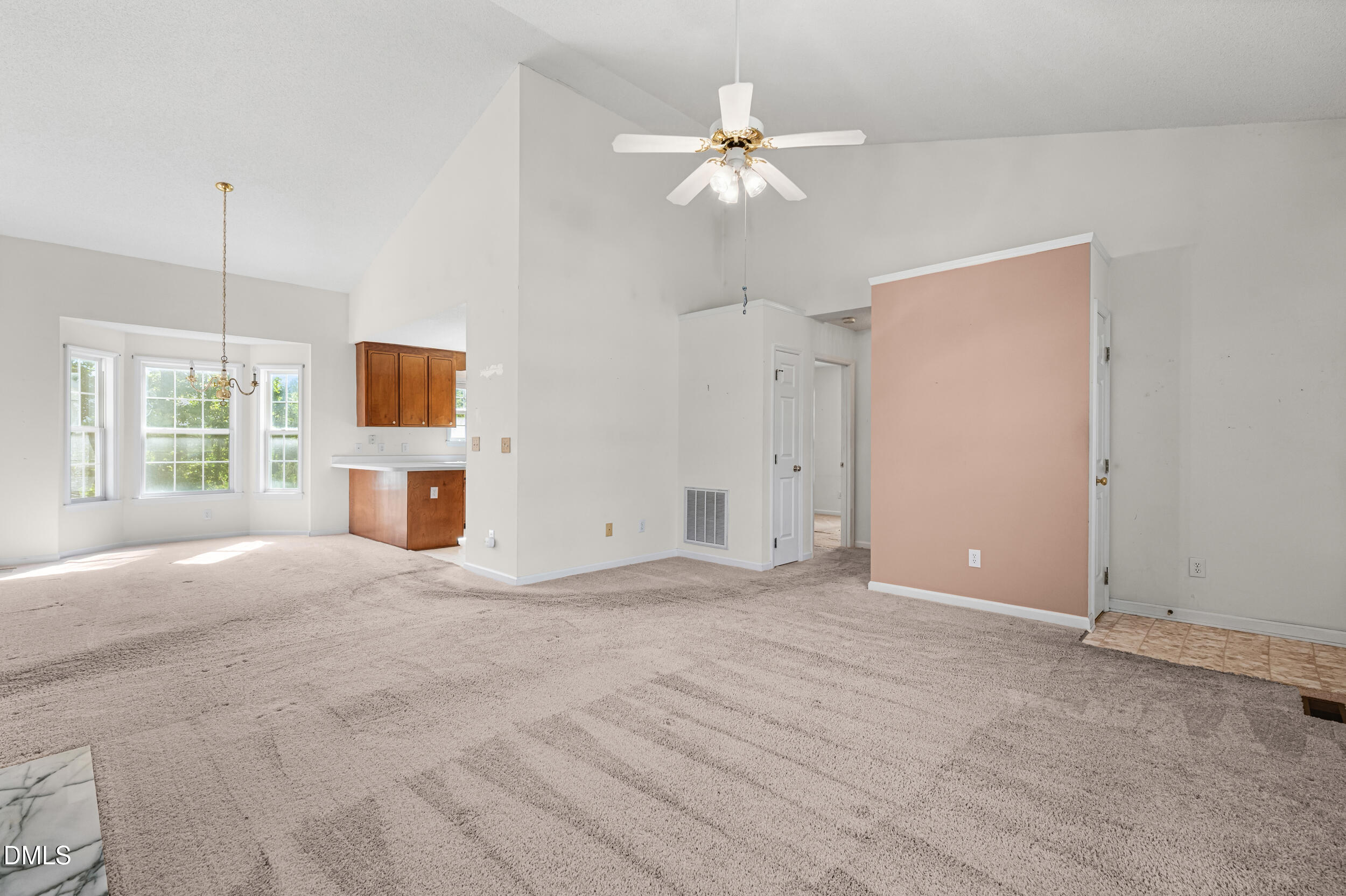 105 Mckenzie Circle Property Photo 7