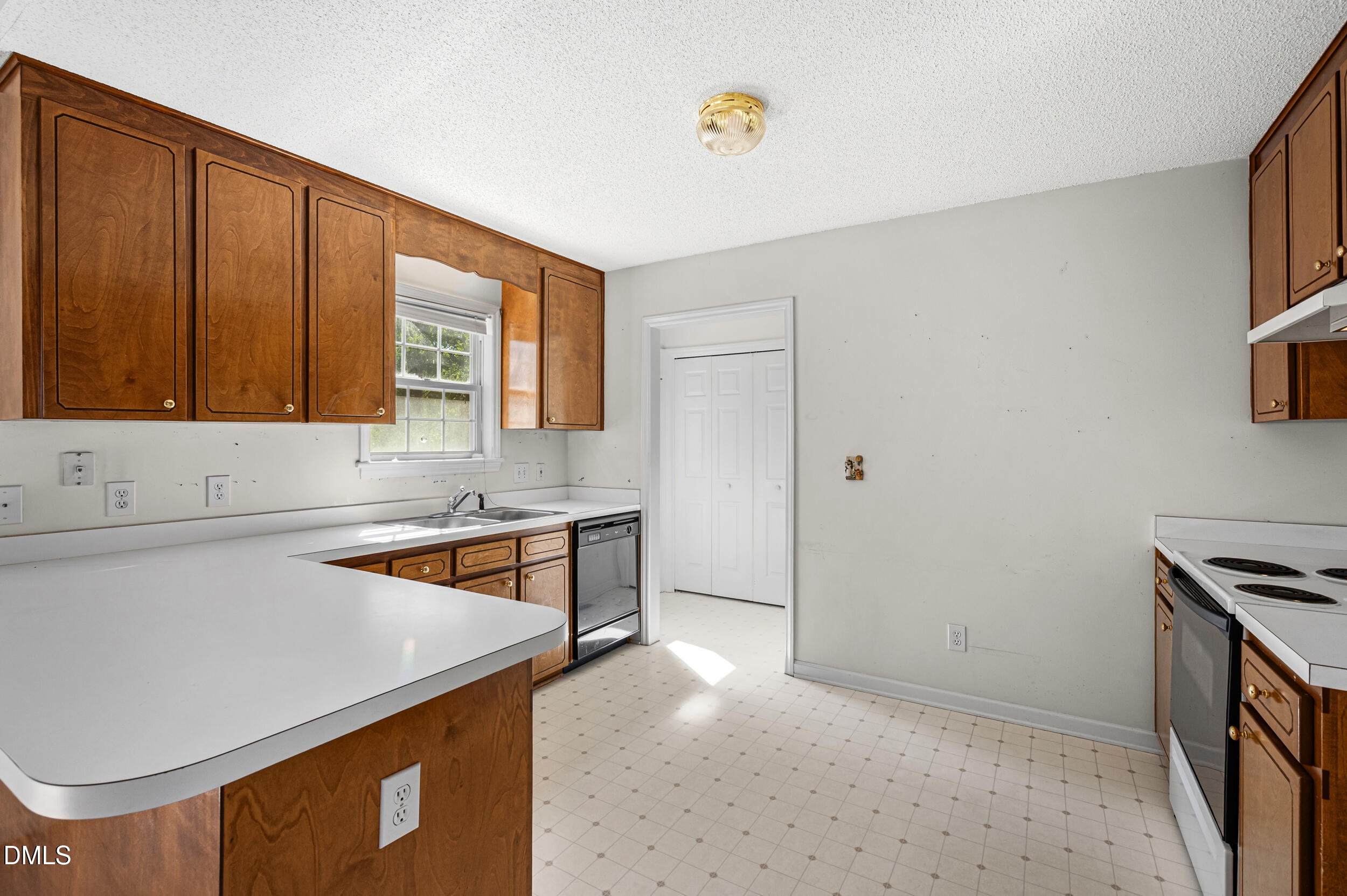 105 Mckenzie Circle Property Photo 16