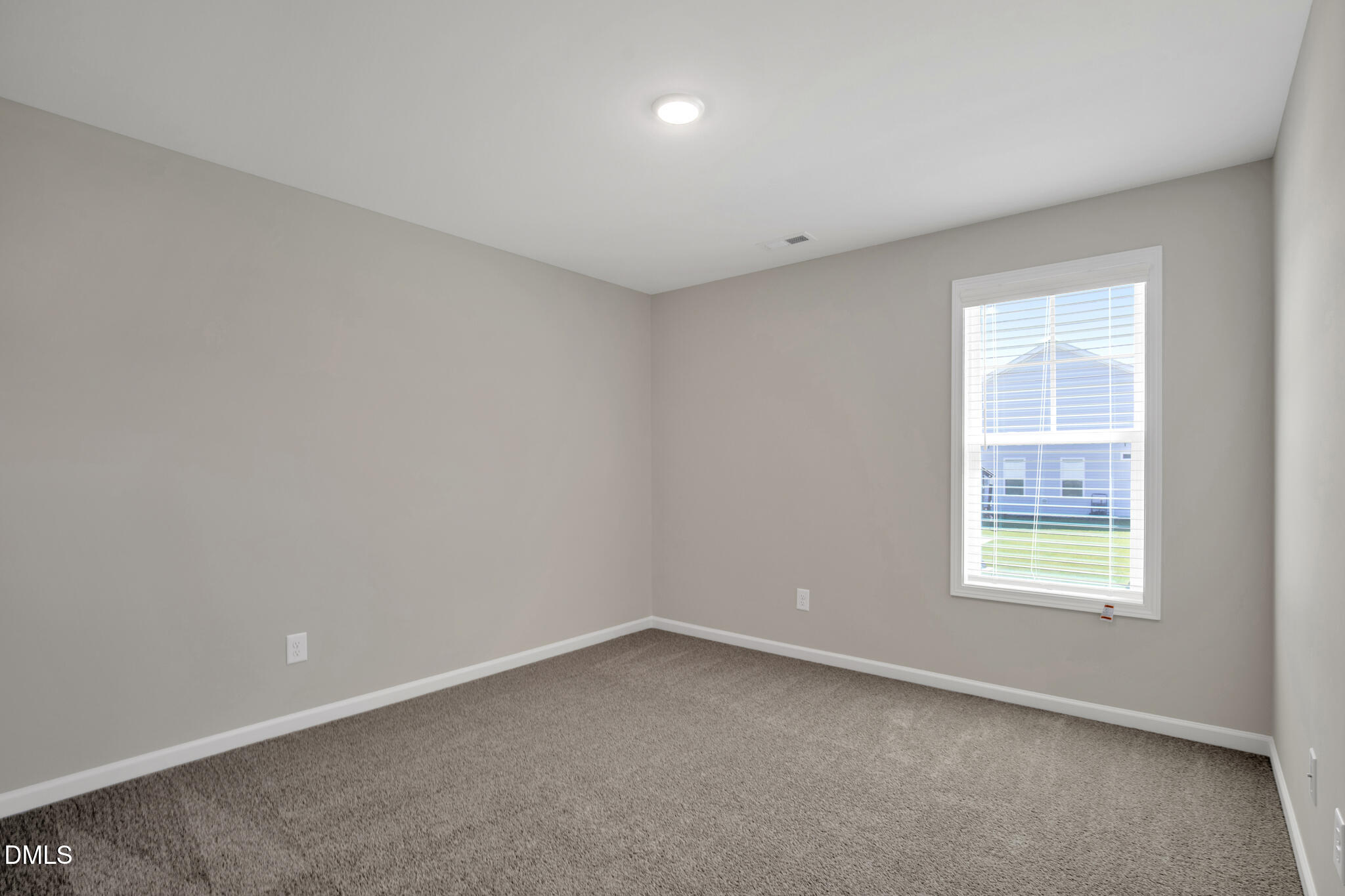 8 W Emily Gardens Drive Property Photo 17