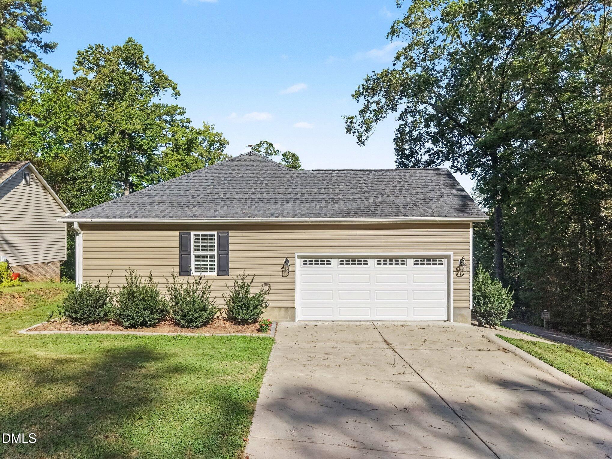 831 Eagles Nest Drive Property Photo 3