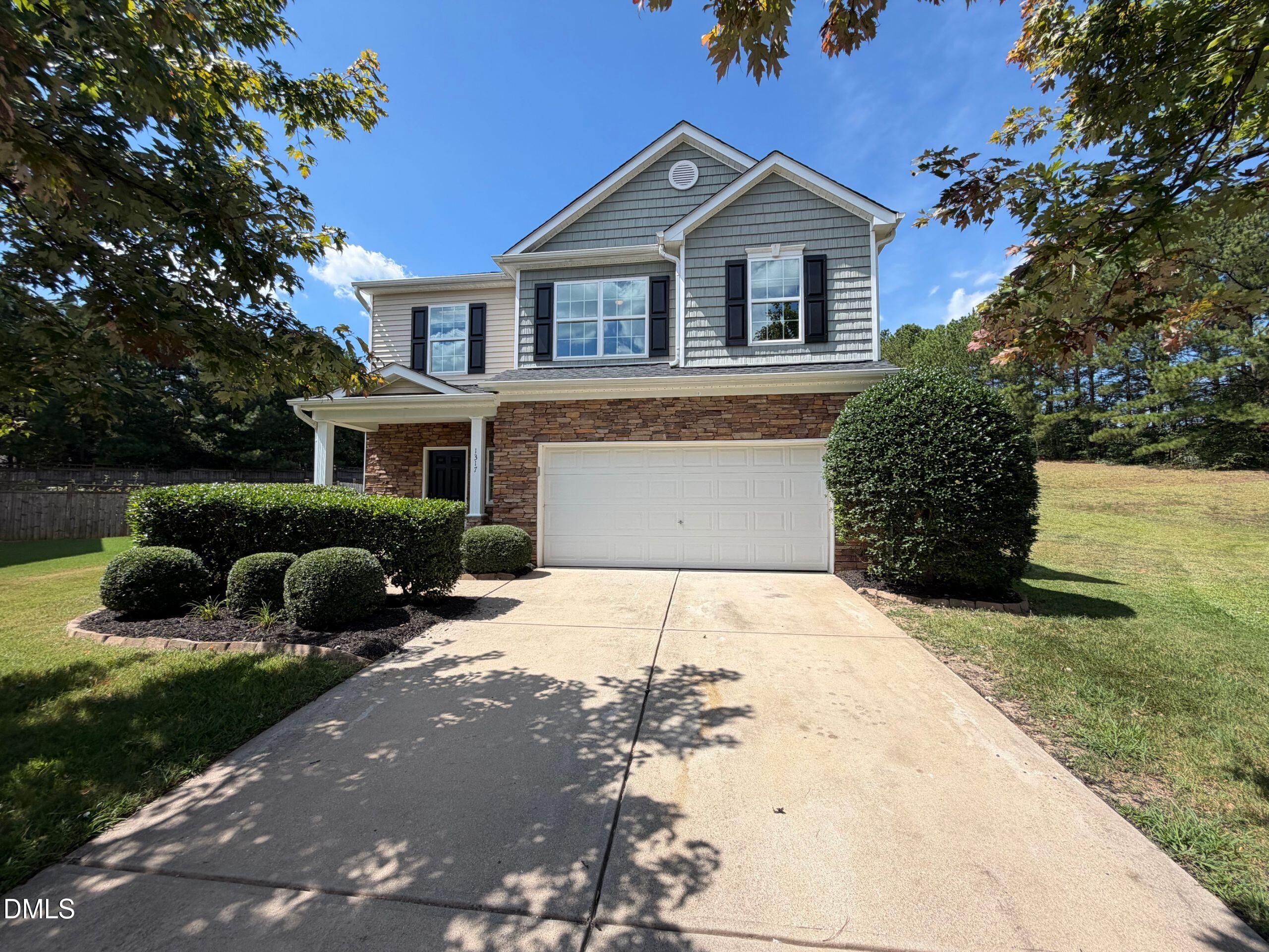 1317 Hosmer Court Property Photo 1
