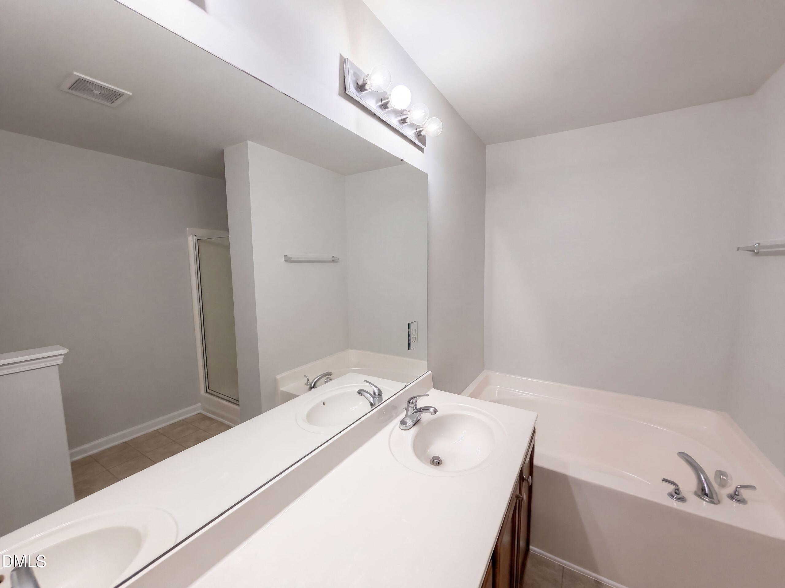 1317 Hosmer Court Property Photo 8