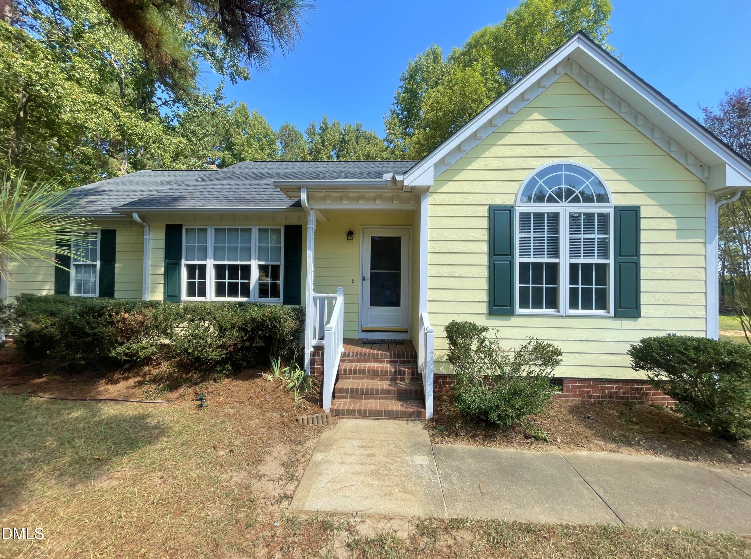 2104 Colorwood Court Property Photo 1