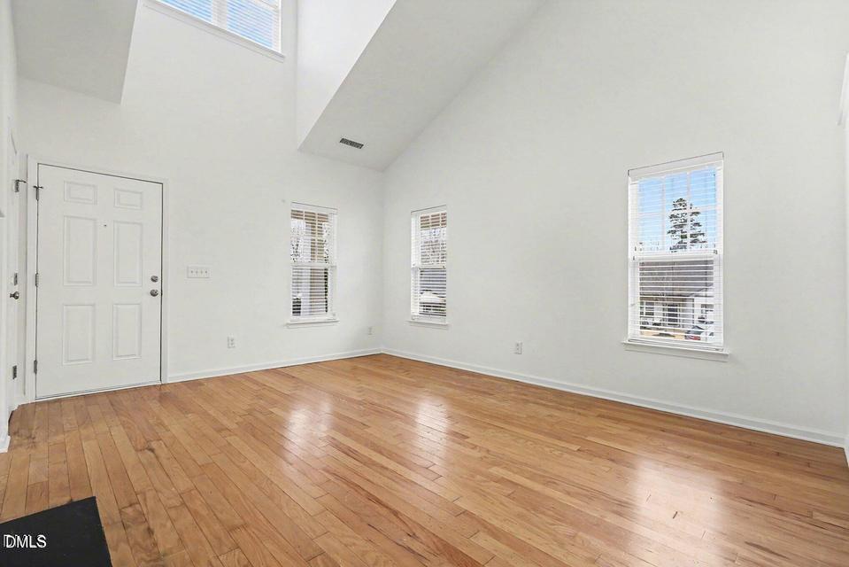 201 Kipling Drive Property Photo 8