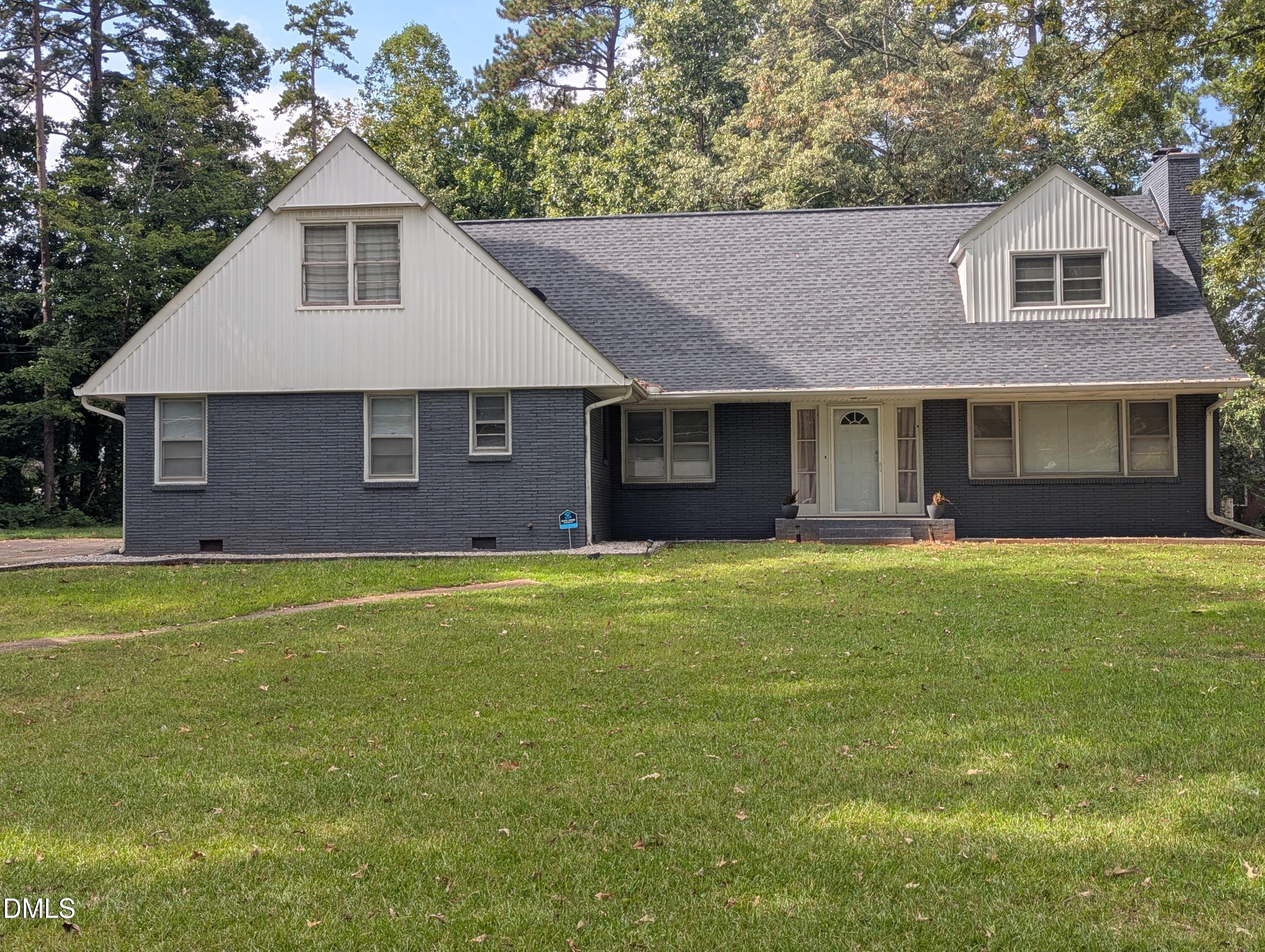 1408 Parker Lane Property Photo 1