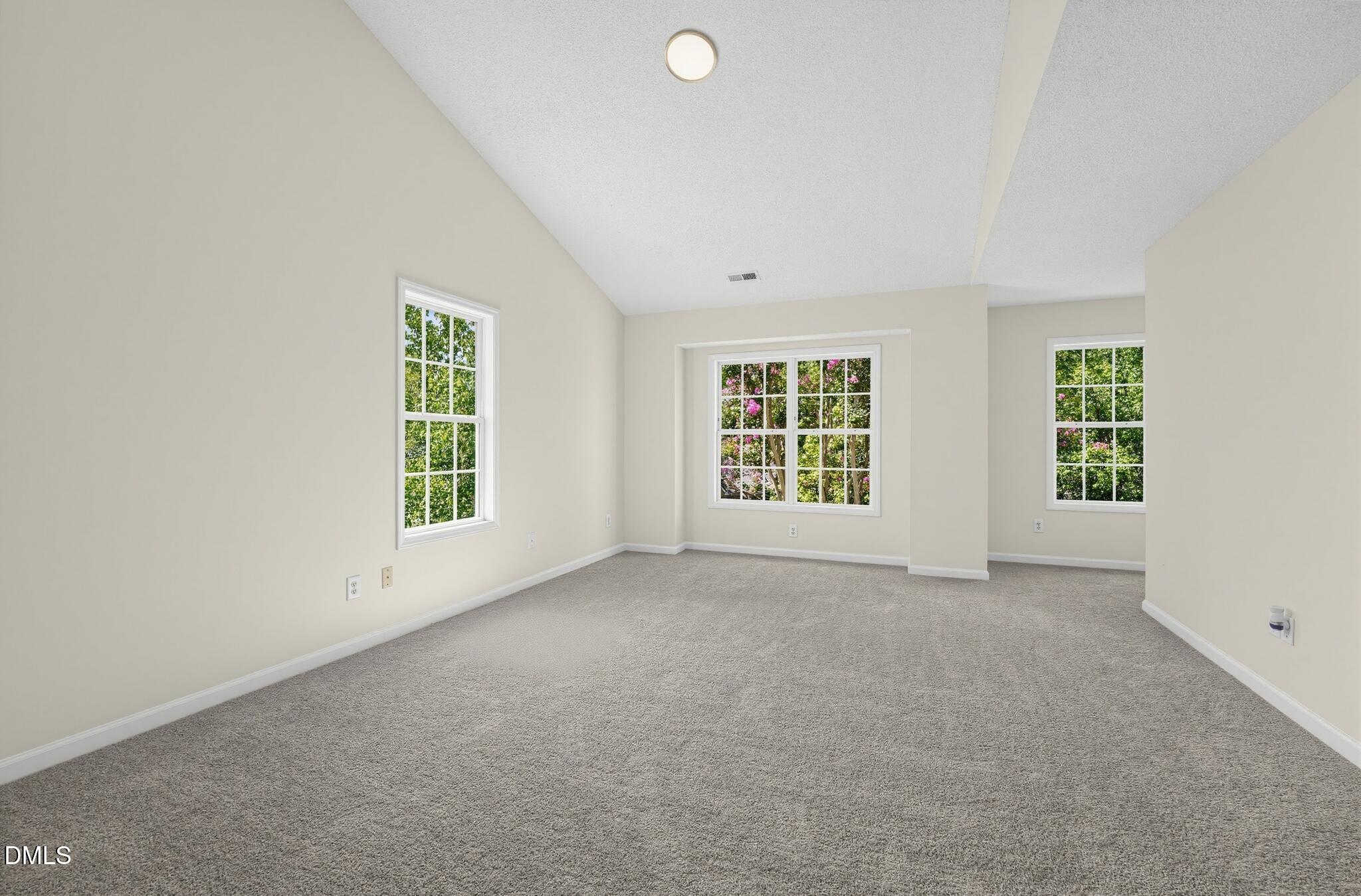 10 Redear Place Property Photo 11